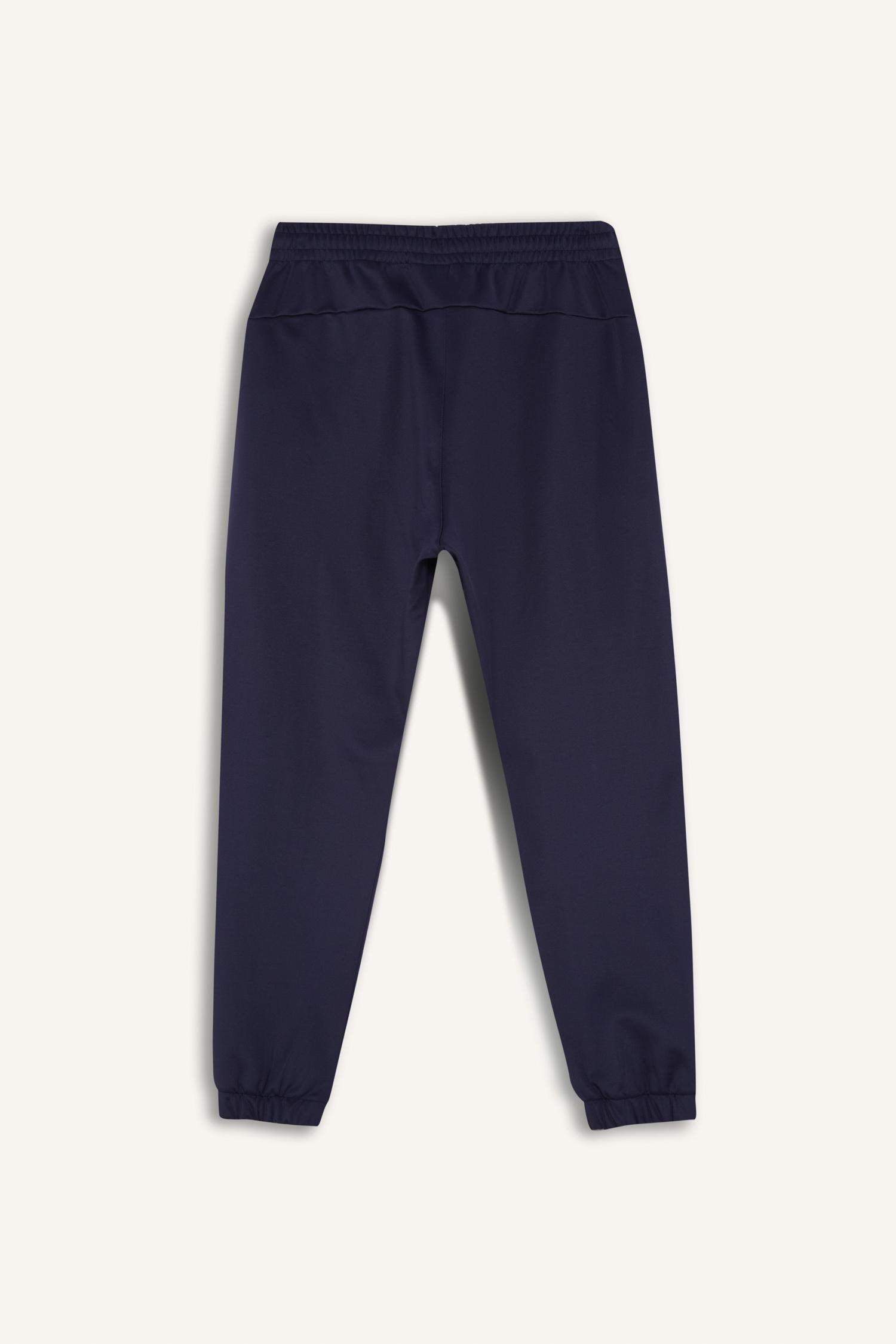 DeFactoFit Sporcu Jogger Eşofman Altı Standart Fit Basic Düz Cepli Beli Paçası Lastikli