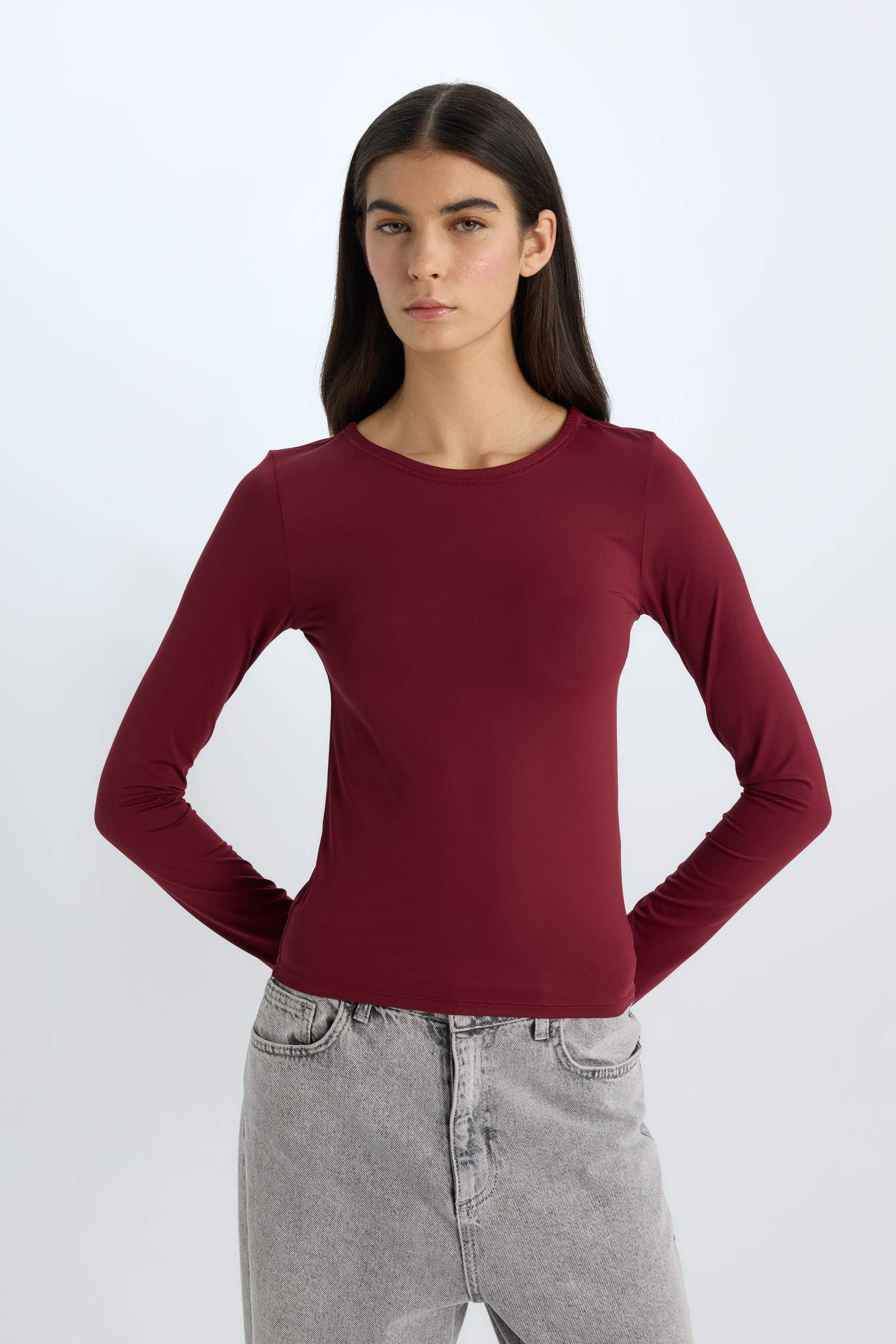 تيشيرت سادة بيزك ردن طويل سليم فيت بياخة مستديرة