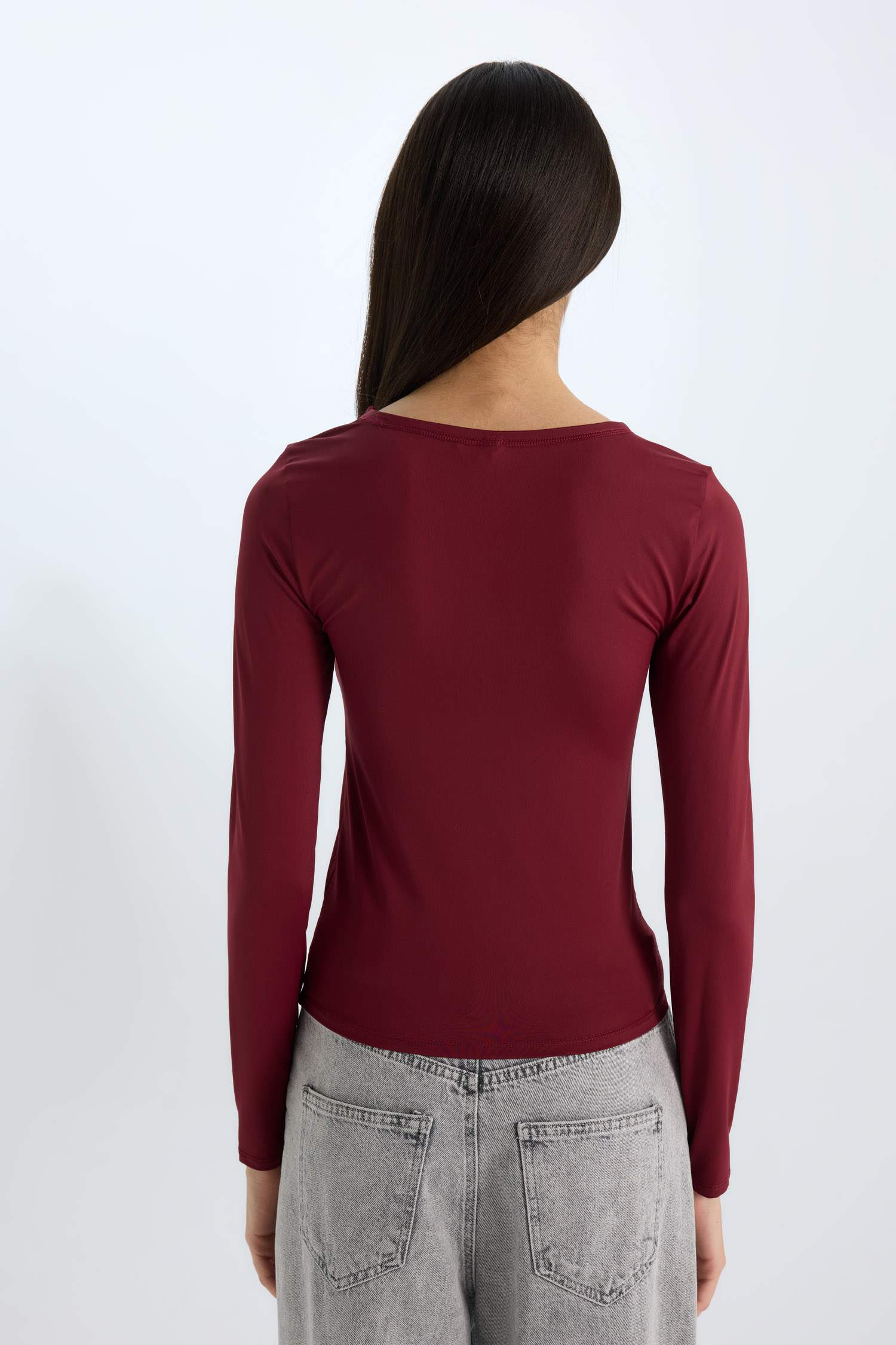 تيشيرت سادة بيزك ردن طويل سليم فيت بياخة مستديرة