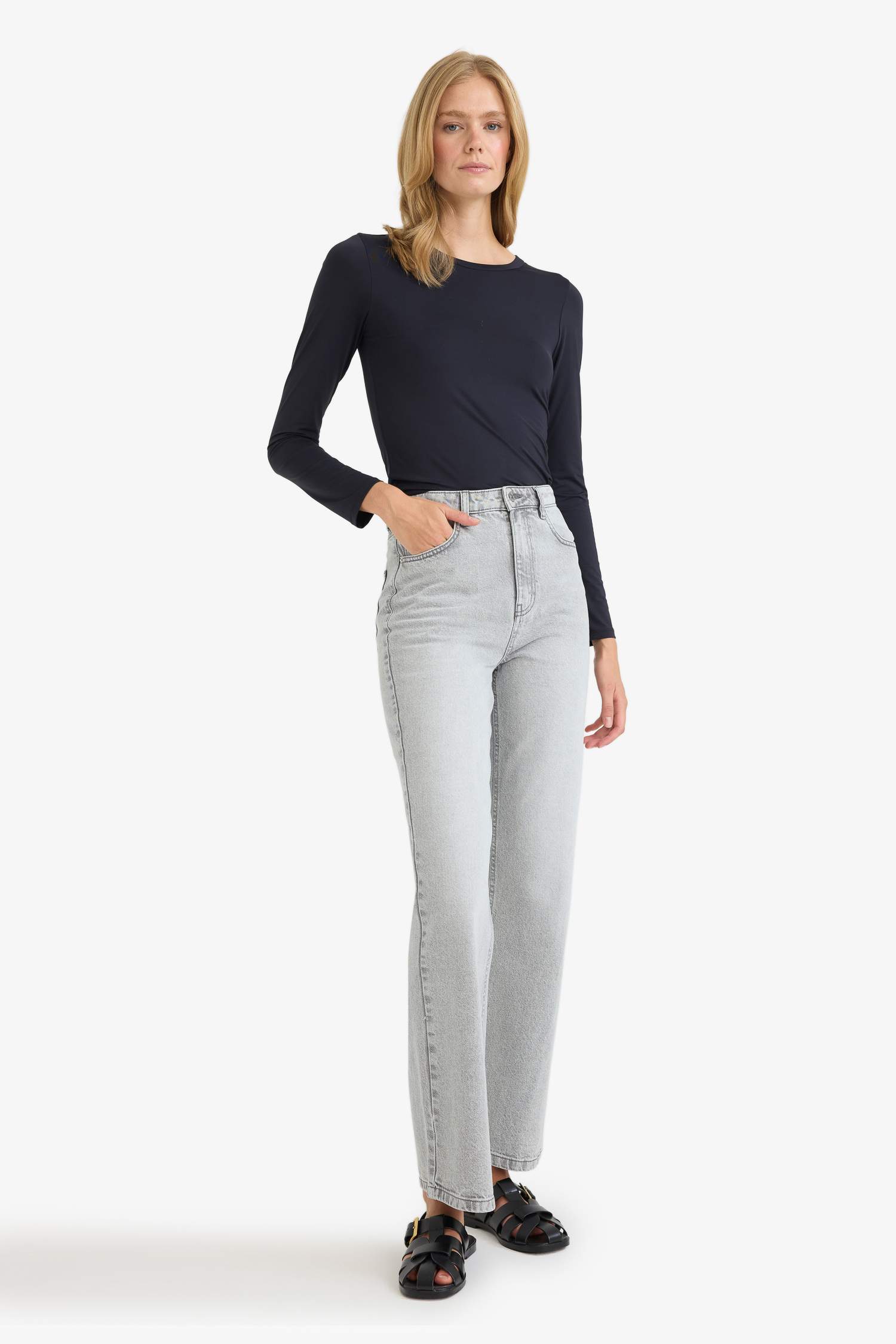 Slim Fit Dar Kesim Bisiklet Yaka Basic Düz Uzun Kollu Tişört