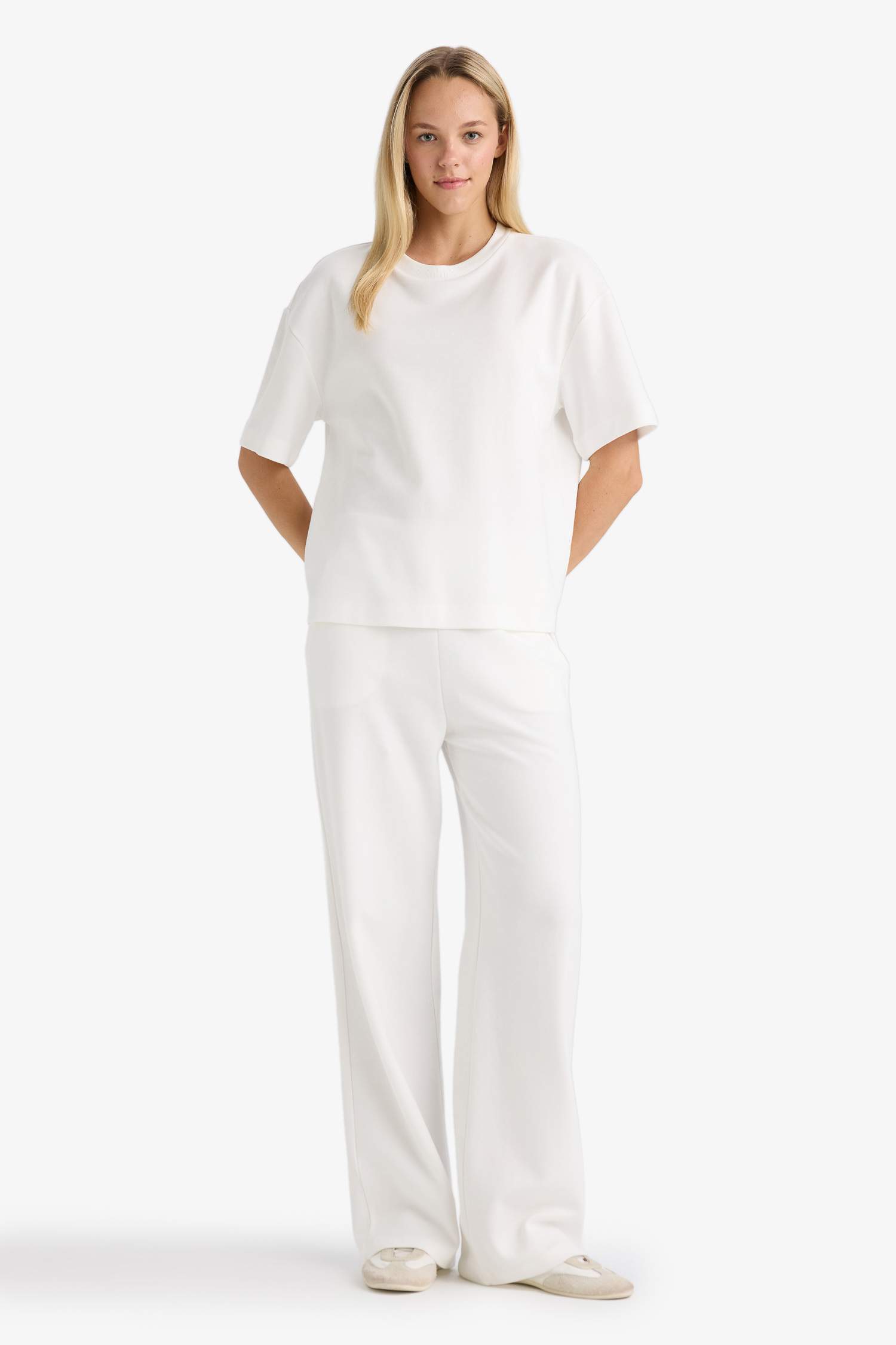 Straight Fit Pockets Basic Sweatpants