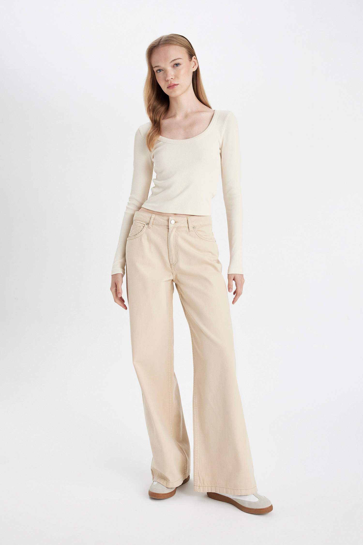 Wide Leg Gabardine Trousers