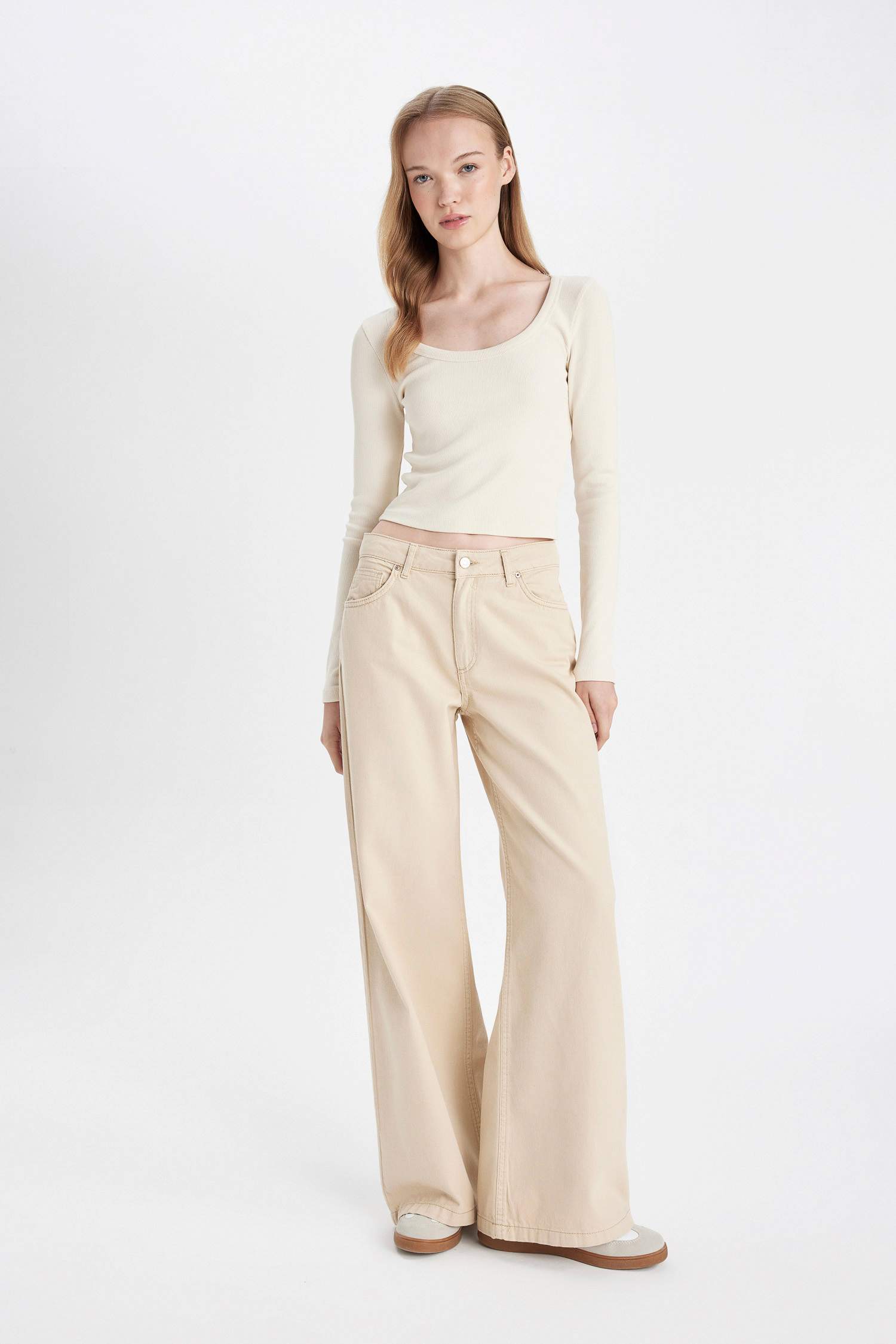 Wide Leg Gabardine Trousers
