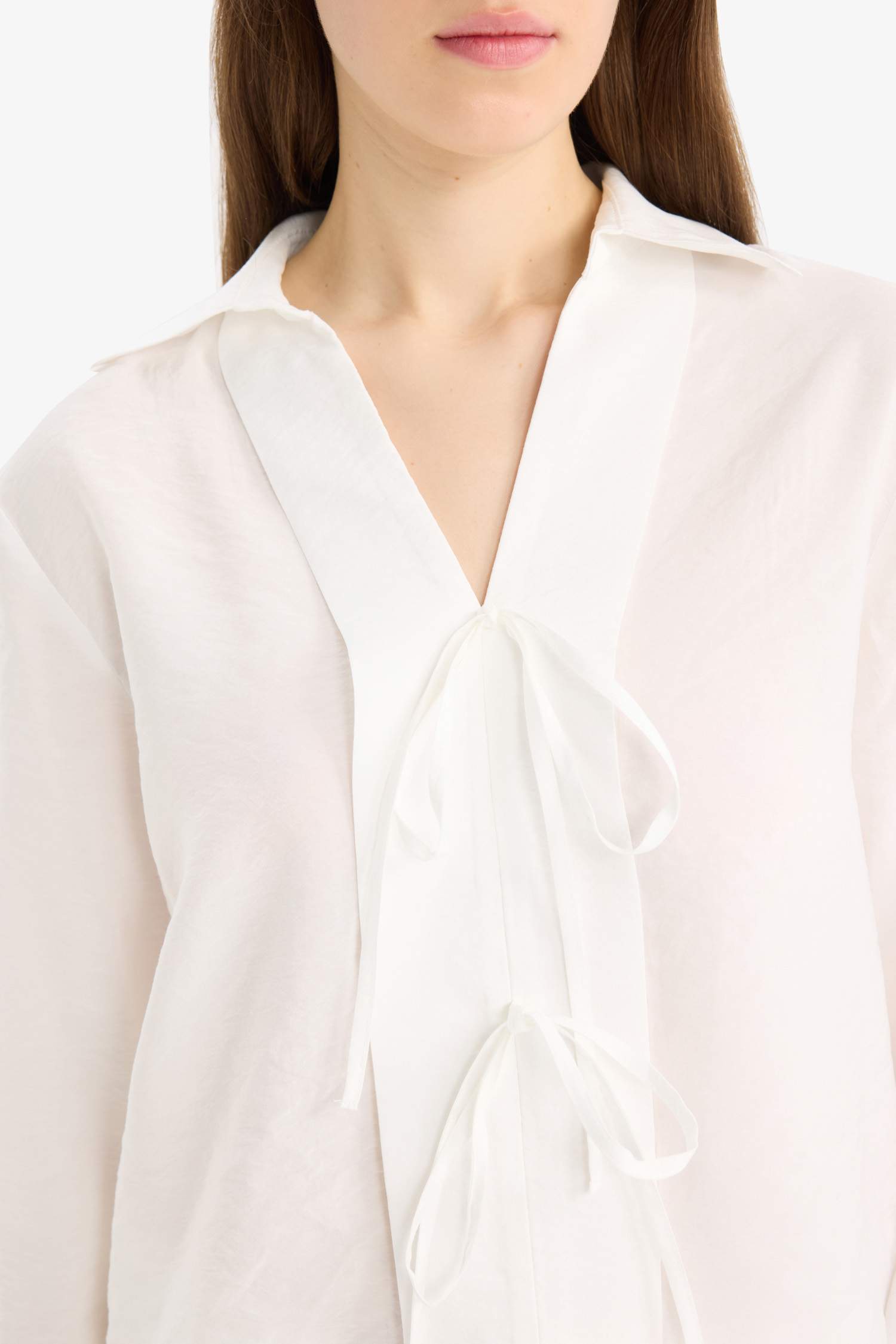 قميص كم طويل فيسكوز مجعد قصة عادية برقبة V