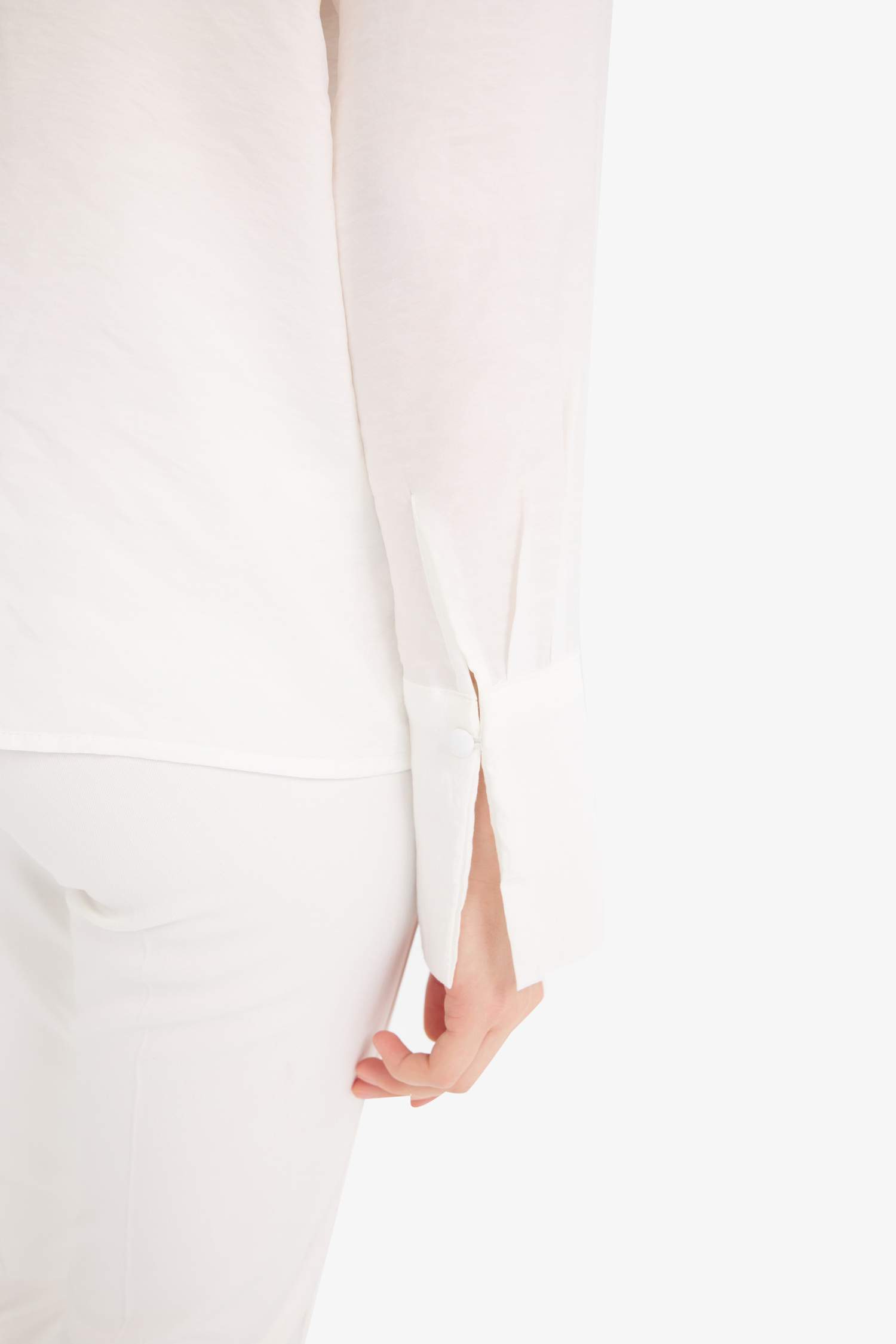 قميص كم طويل فيسكوز مجعد قصة عادية برقبة V