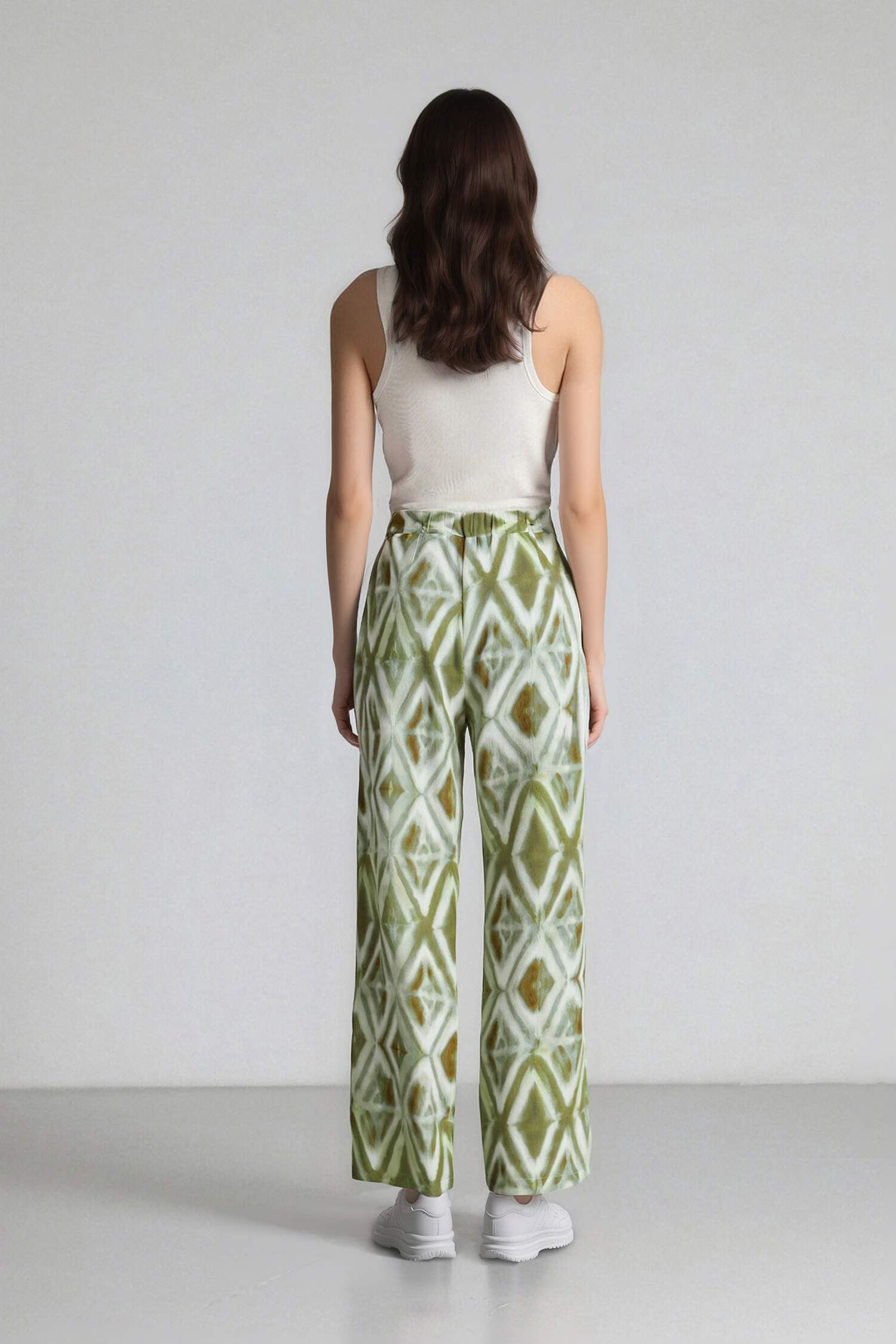 Pantalon ample à motif avec poches et jambes larges