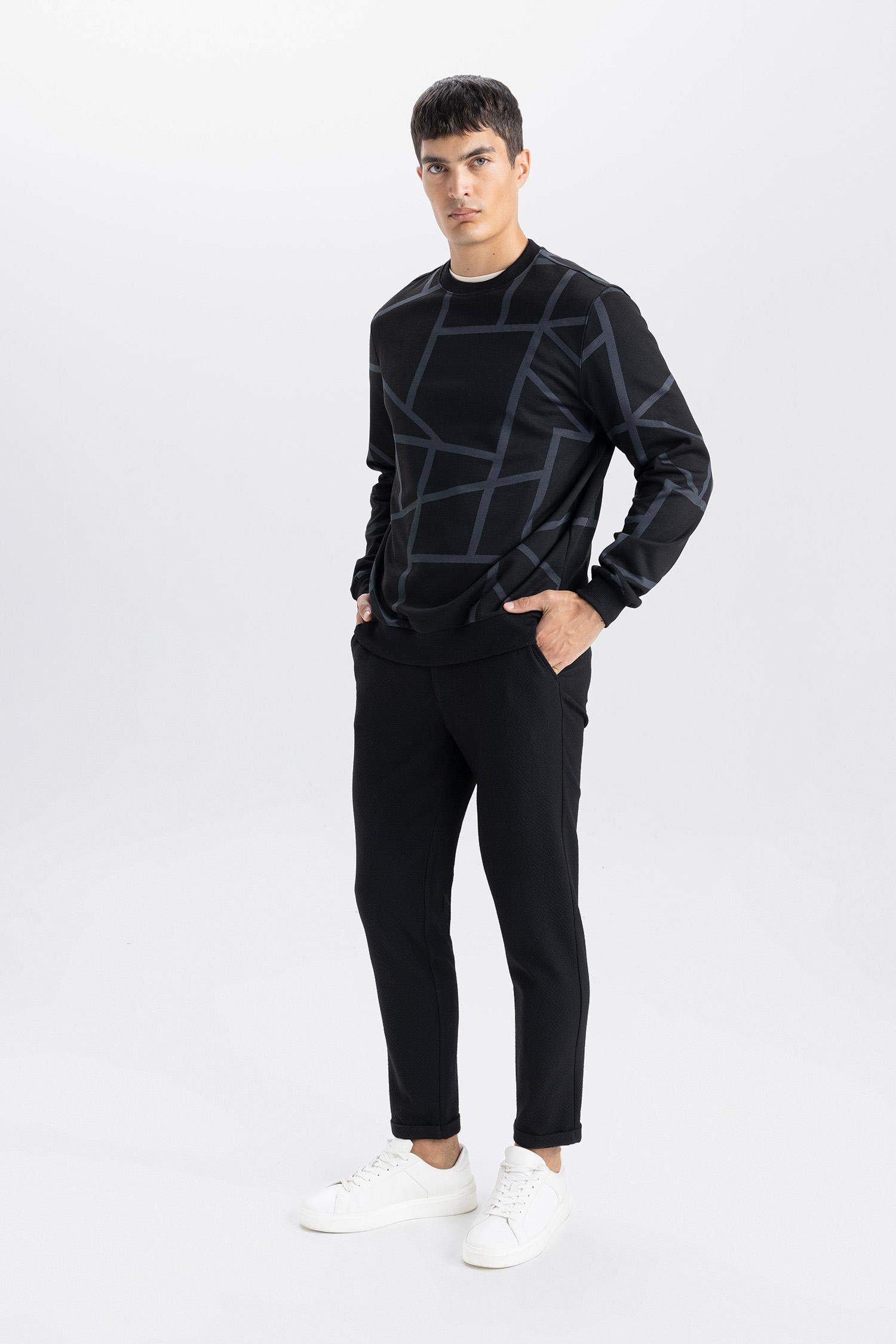 بنطلون اسود جوجر فيت برجل ضيق