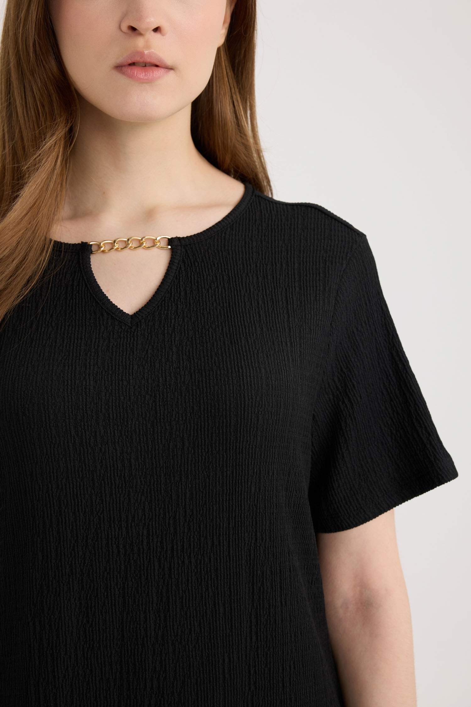 Платье Regular Fit с круглым вырезом, жатая ткань, короткий рукав