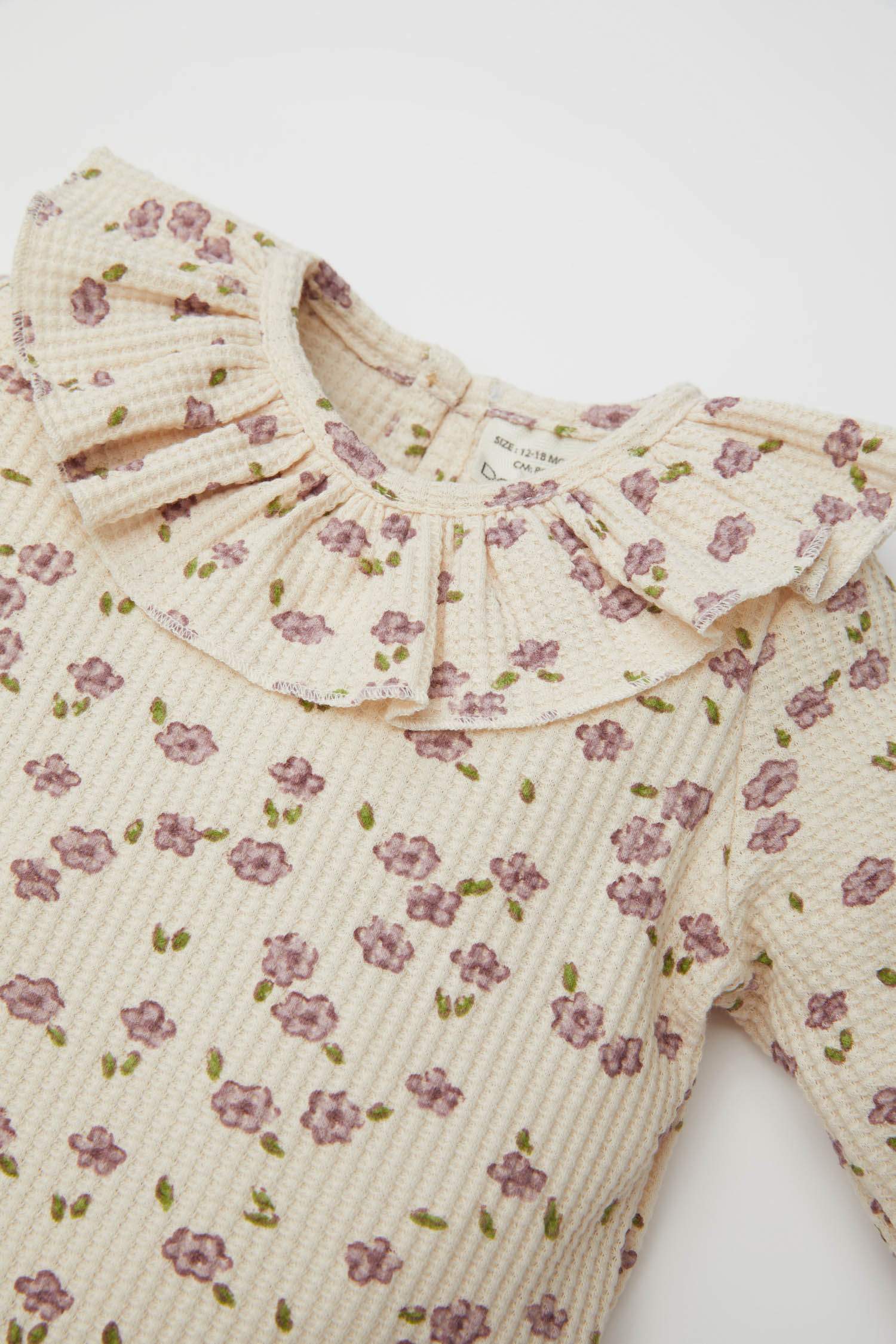 Kız Bebek Fırfırlı Yaka Çiçekli Waffle Uzun Kollu Tişört