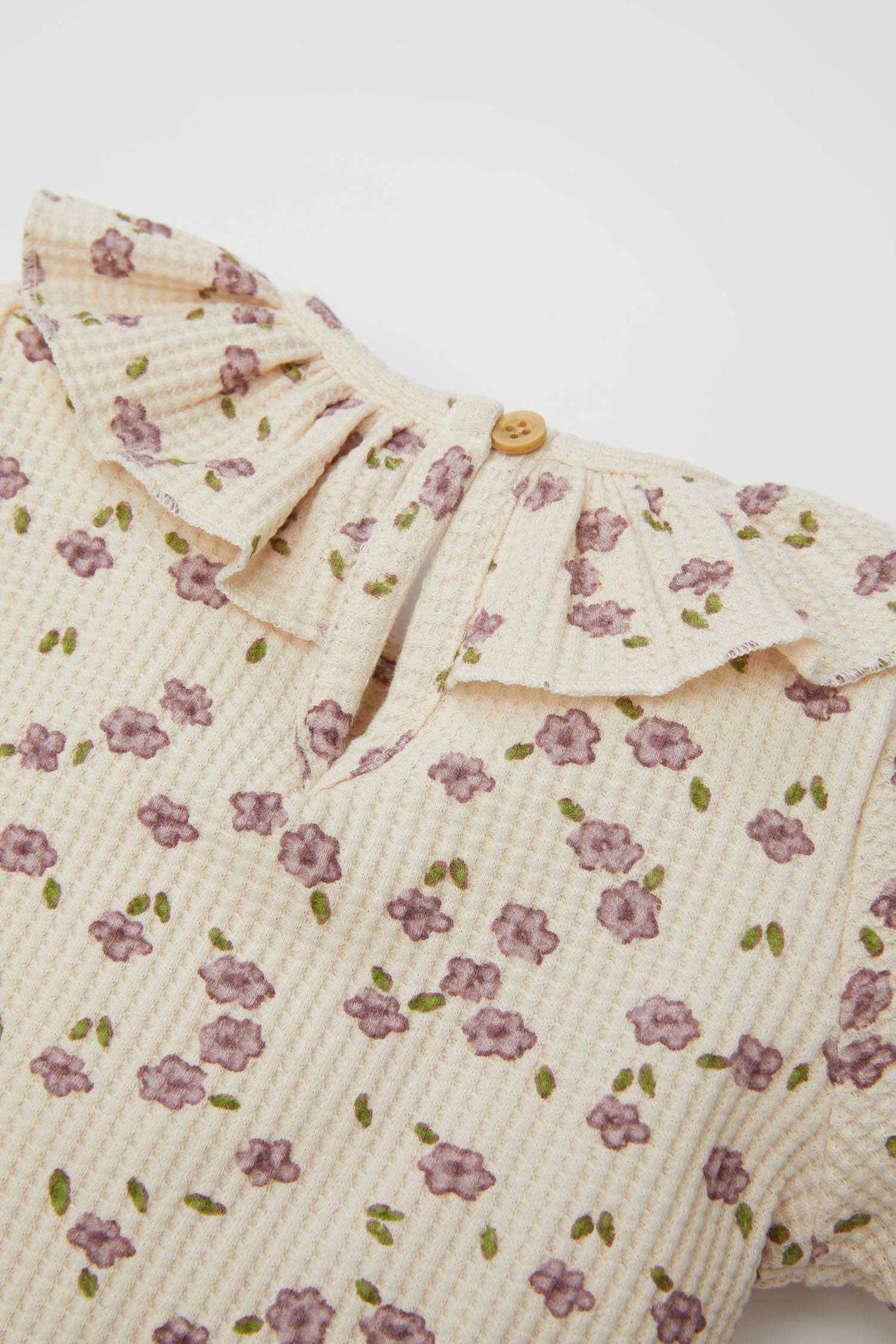 Kız Bebek Fırfırlı Yaka Çiçekli Waffle Uzun Kollu Tişört