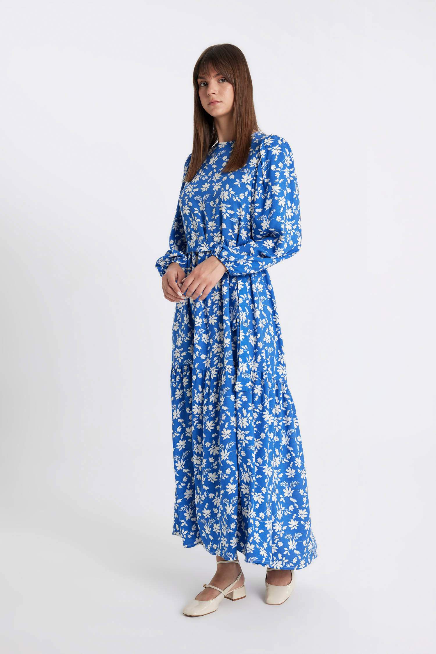 Bisiklet Yaka Desenli Kuşaklı Uzun Kollu Maxi Elbise