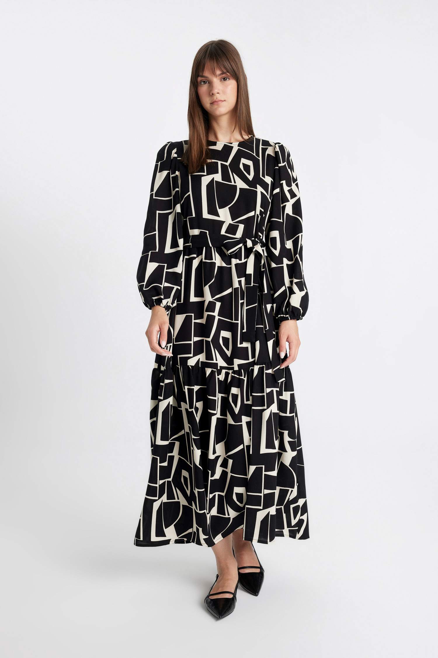 Bisiklet Yaka Desenli Kuşaklı Uzun Kollu Maxi Elbise