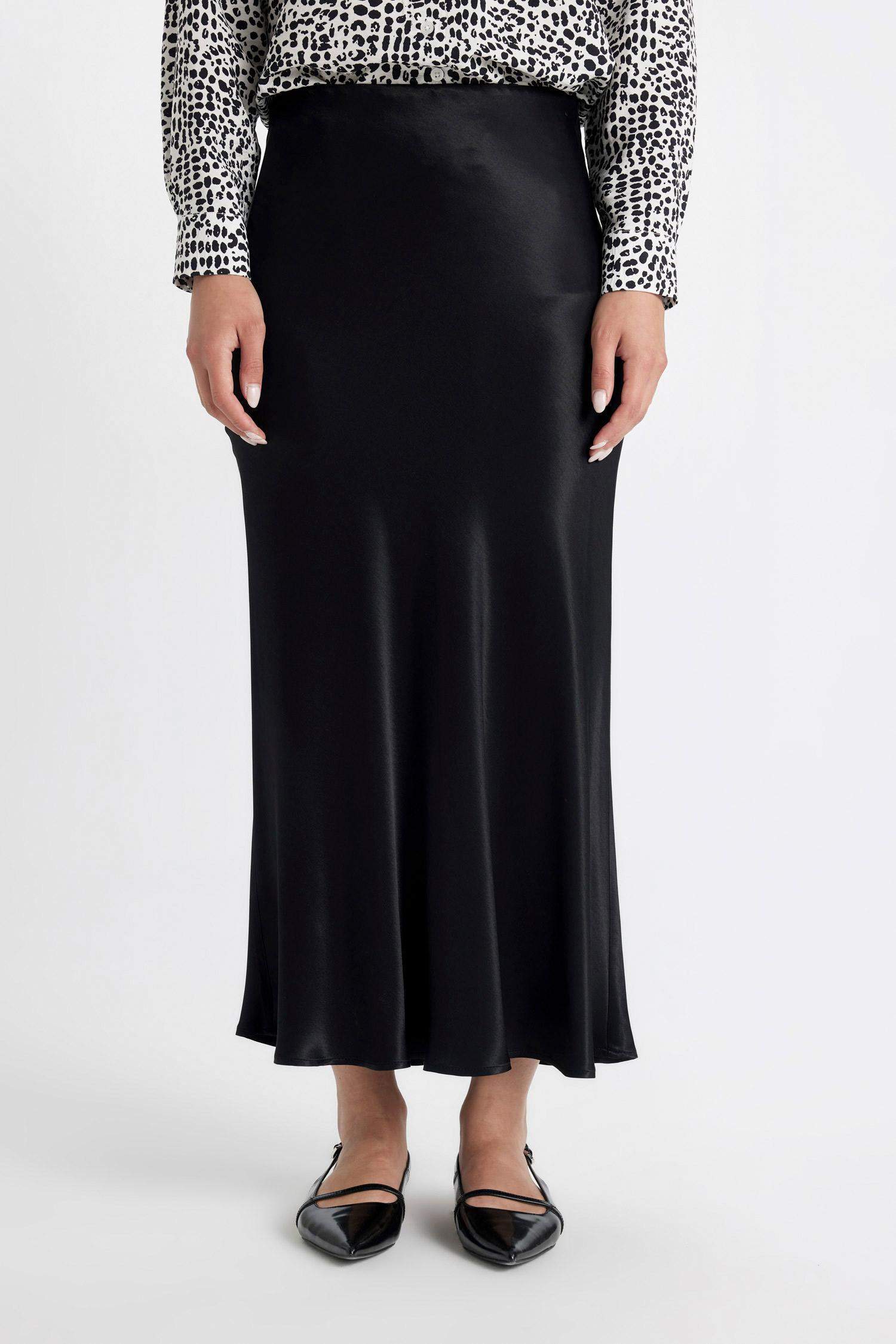 A Kesim Basic Düz Saten Maxi Etek