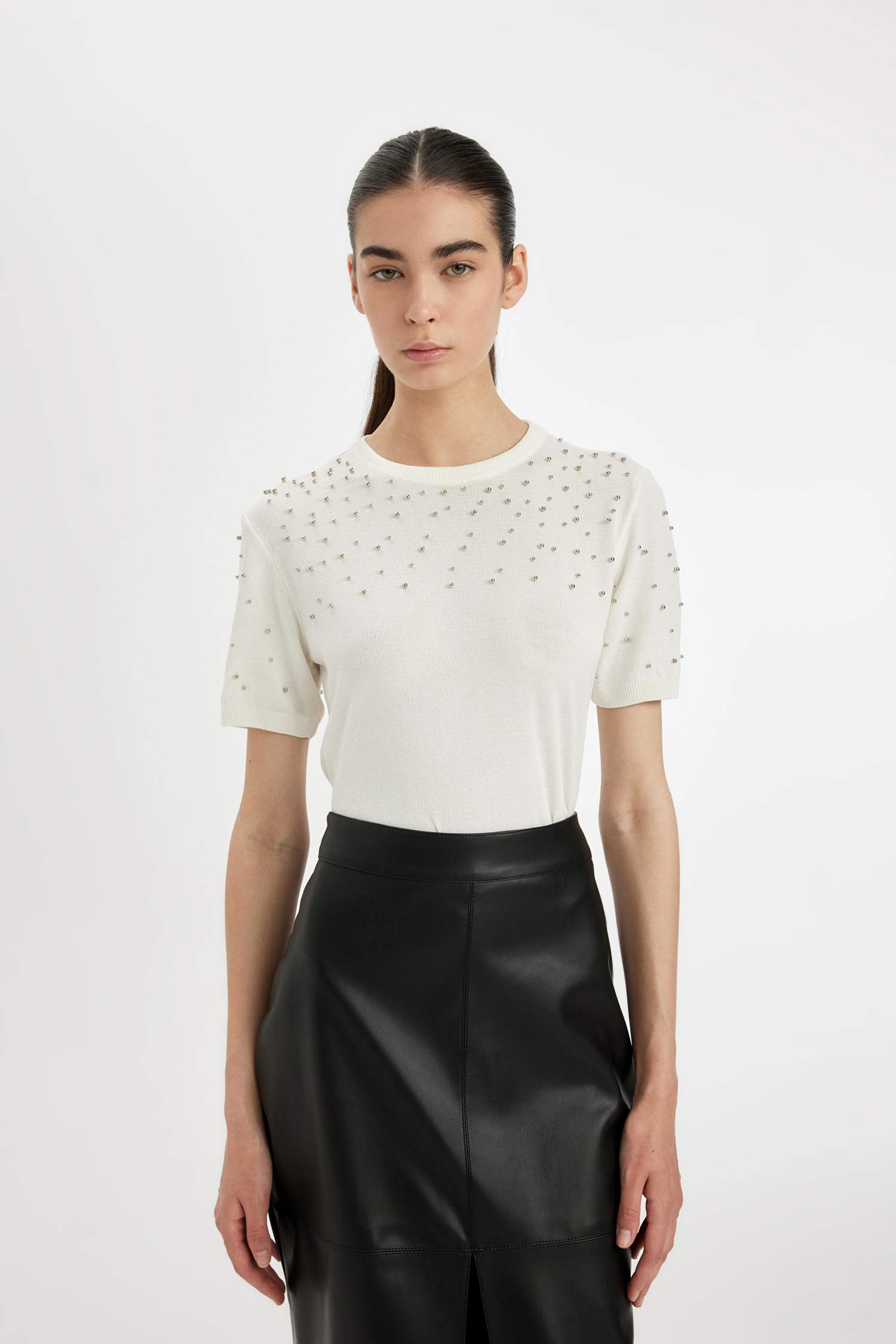 Regular Fit Bisiklet Yaka Kısa Kollu Triko Tişört