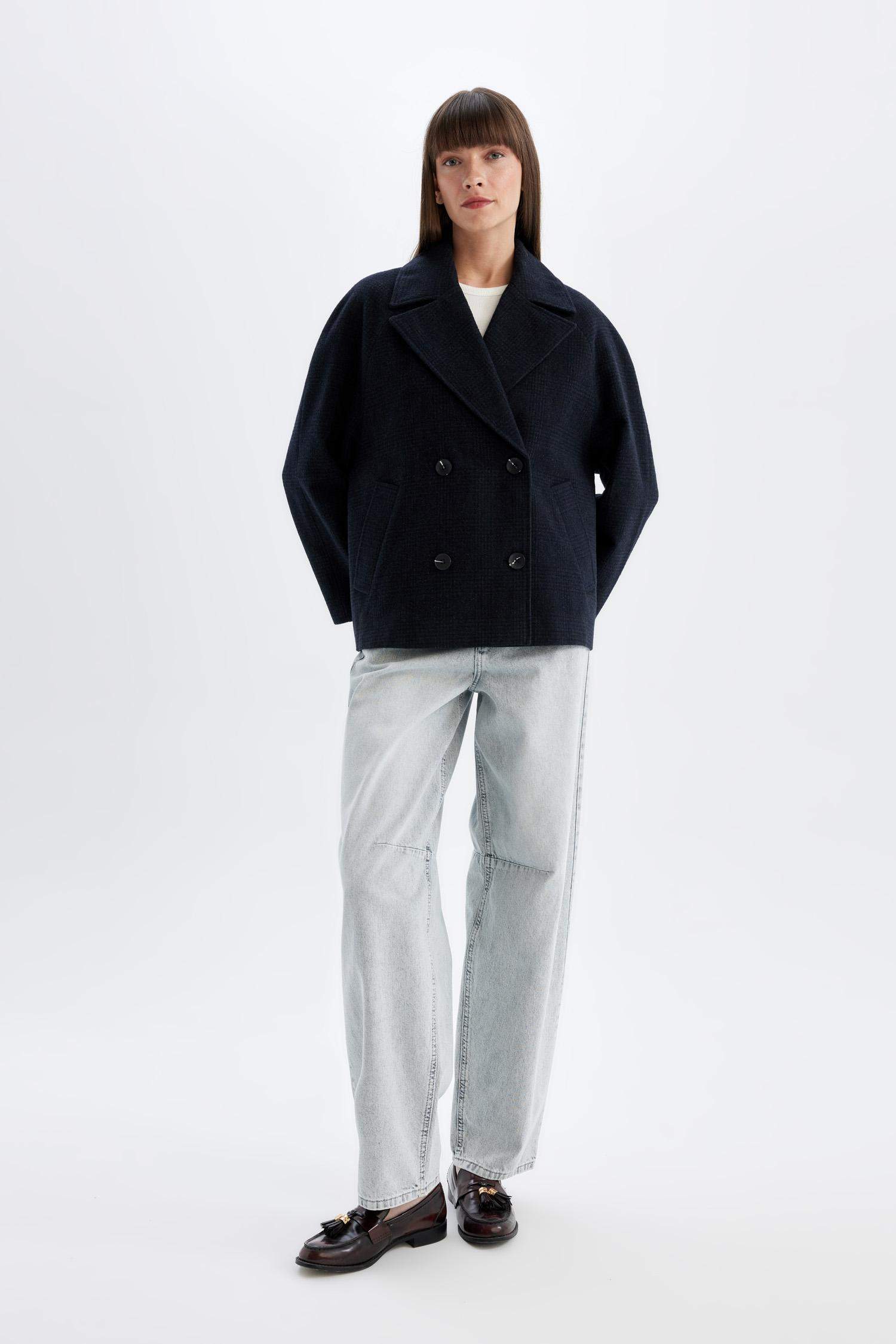 Relax Fit Buttoned Short Cachet Jacket