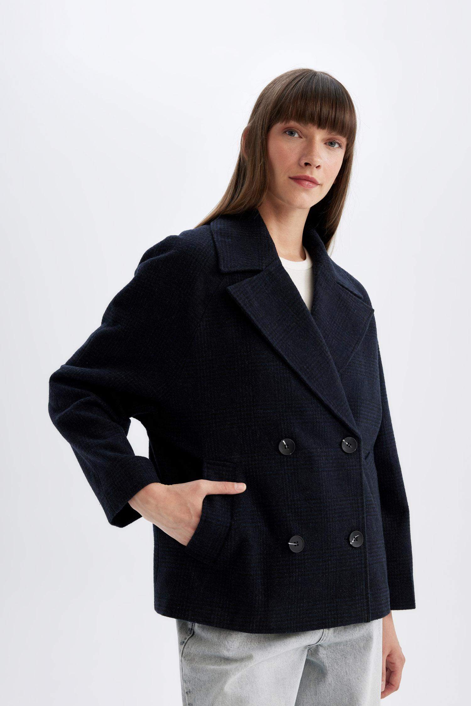 Relax Fit Buttoned Short Cachet Jacket