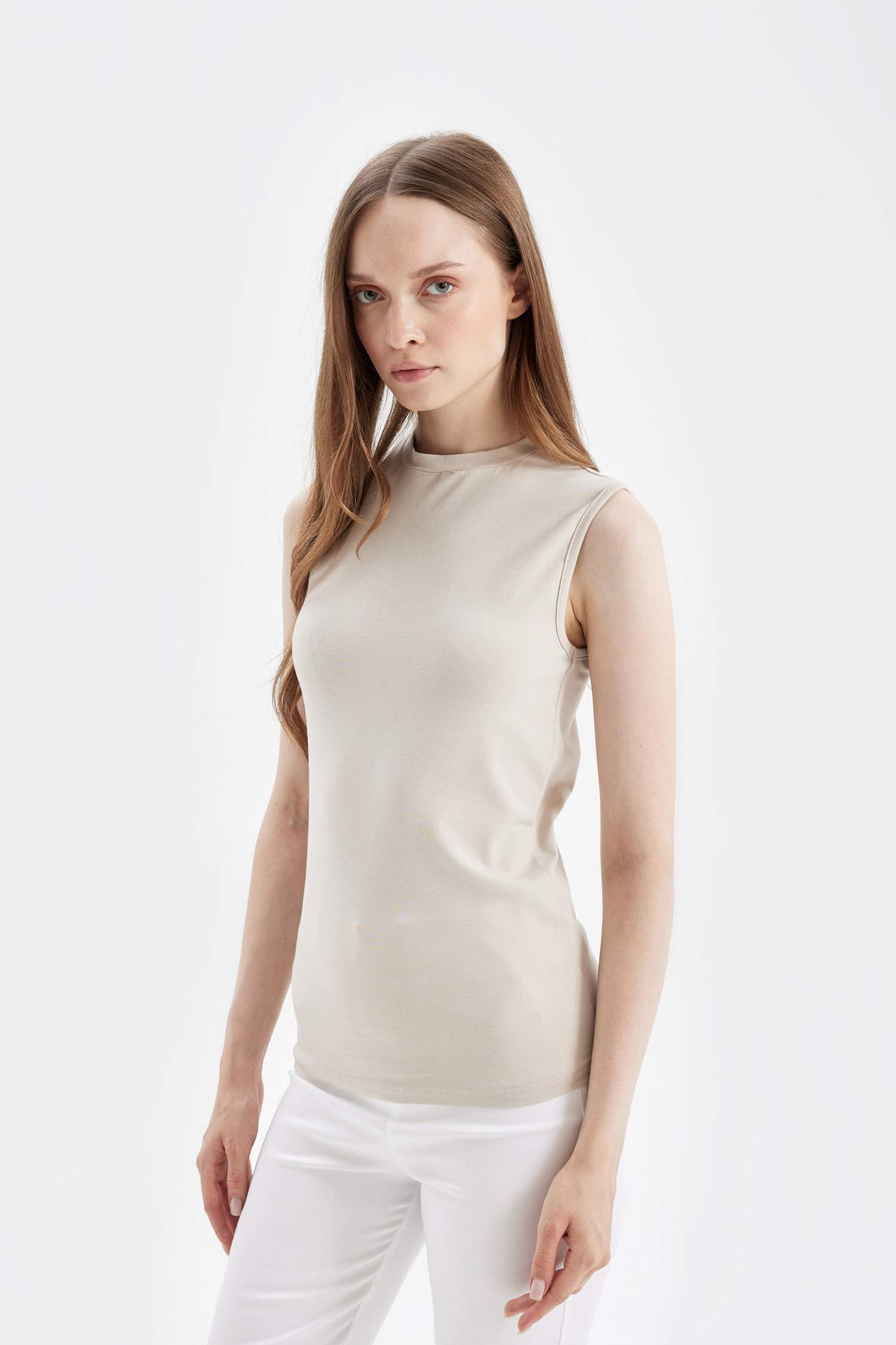 Bisiklet Yaka Basic Düz Kolsuz Tişört