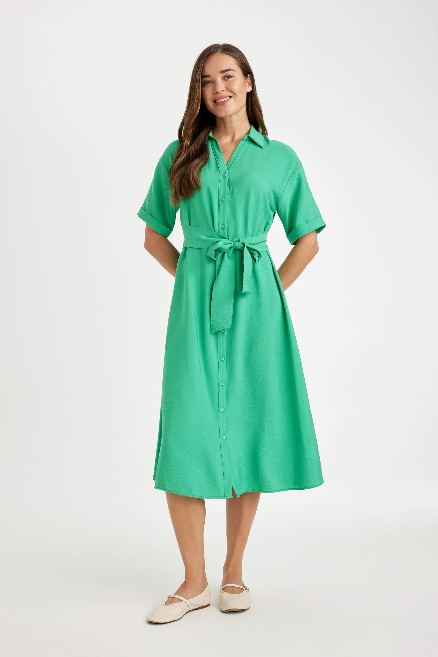 Regular Fit Gömlek Yaka Kısa Kollu Elbise