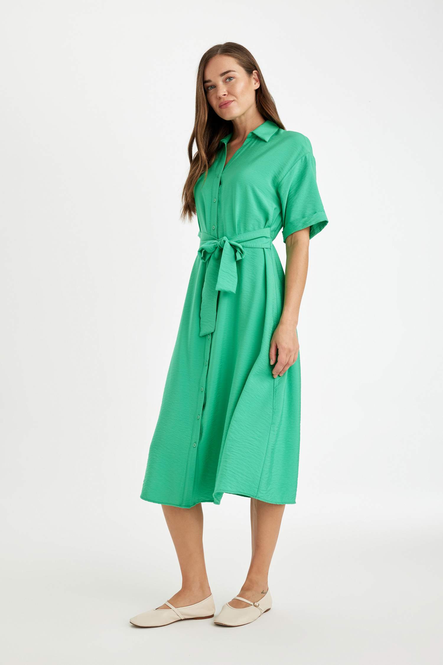 Regular Fit Gömlek Yaka Kısa Kollu Elbise