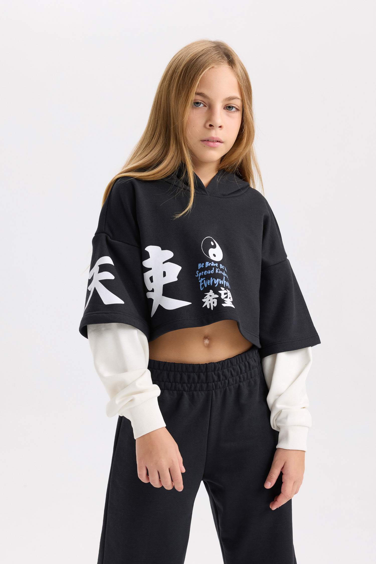 طقم بناتي أسود سويت شيرت وسويت بانتس - قطعتين