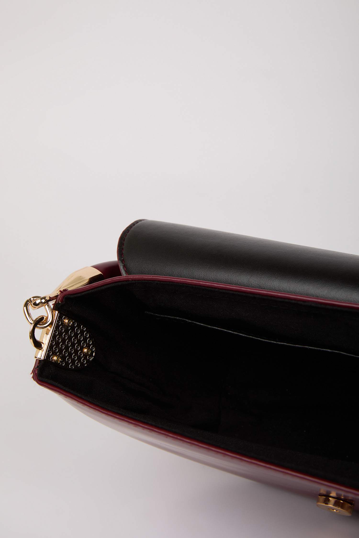 Kadın Suni Deri El Çantası