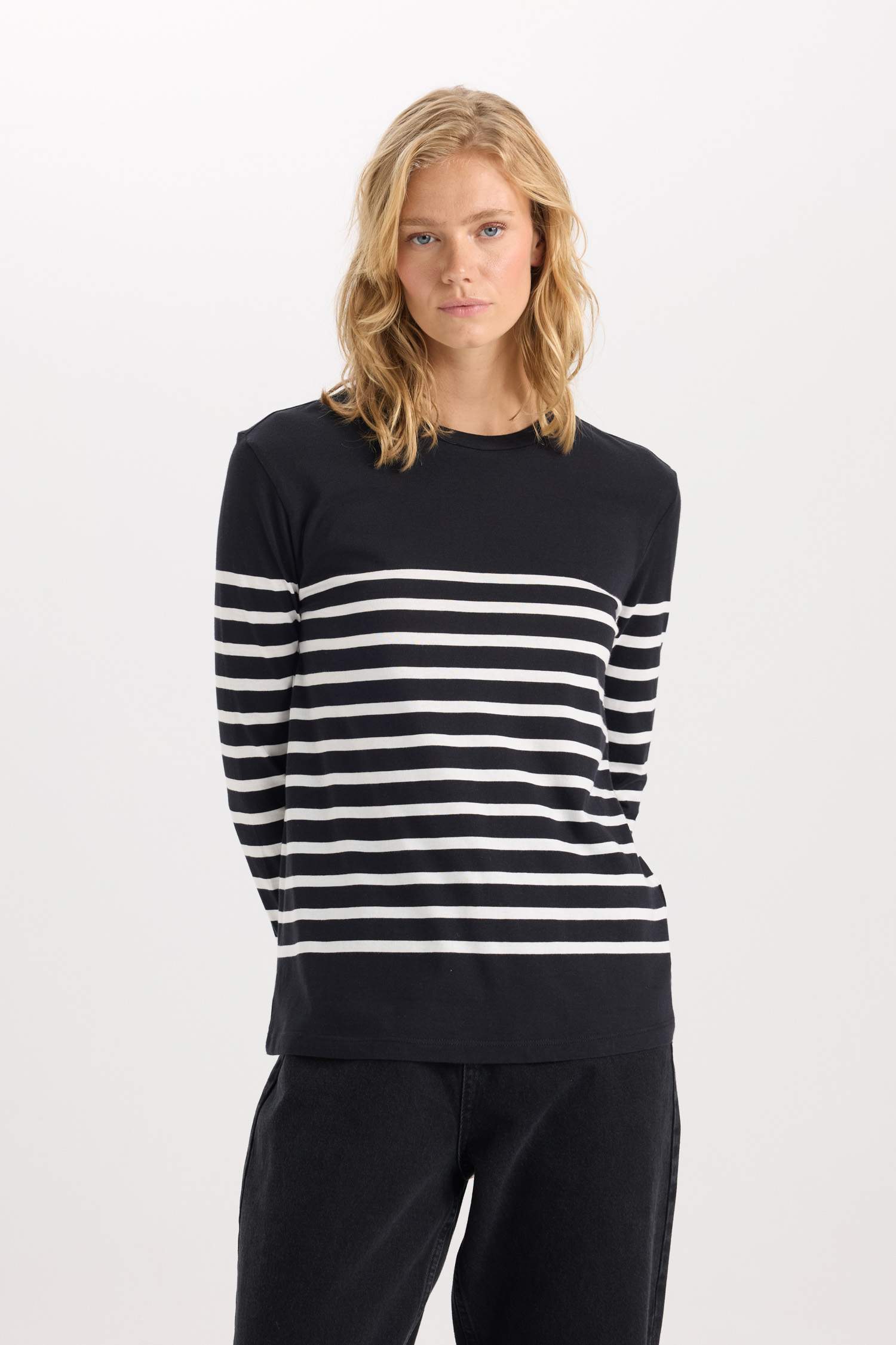 Regular Fit Crew Neck Cotton Long Sleeve T-Shirt