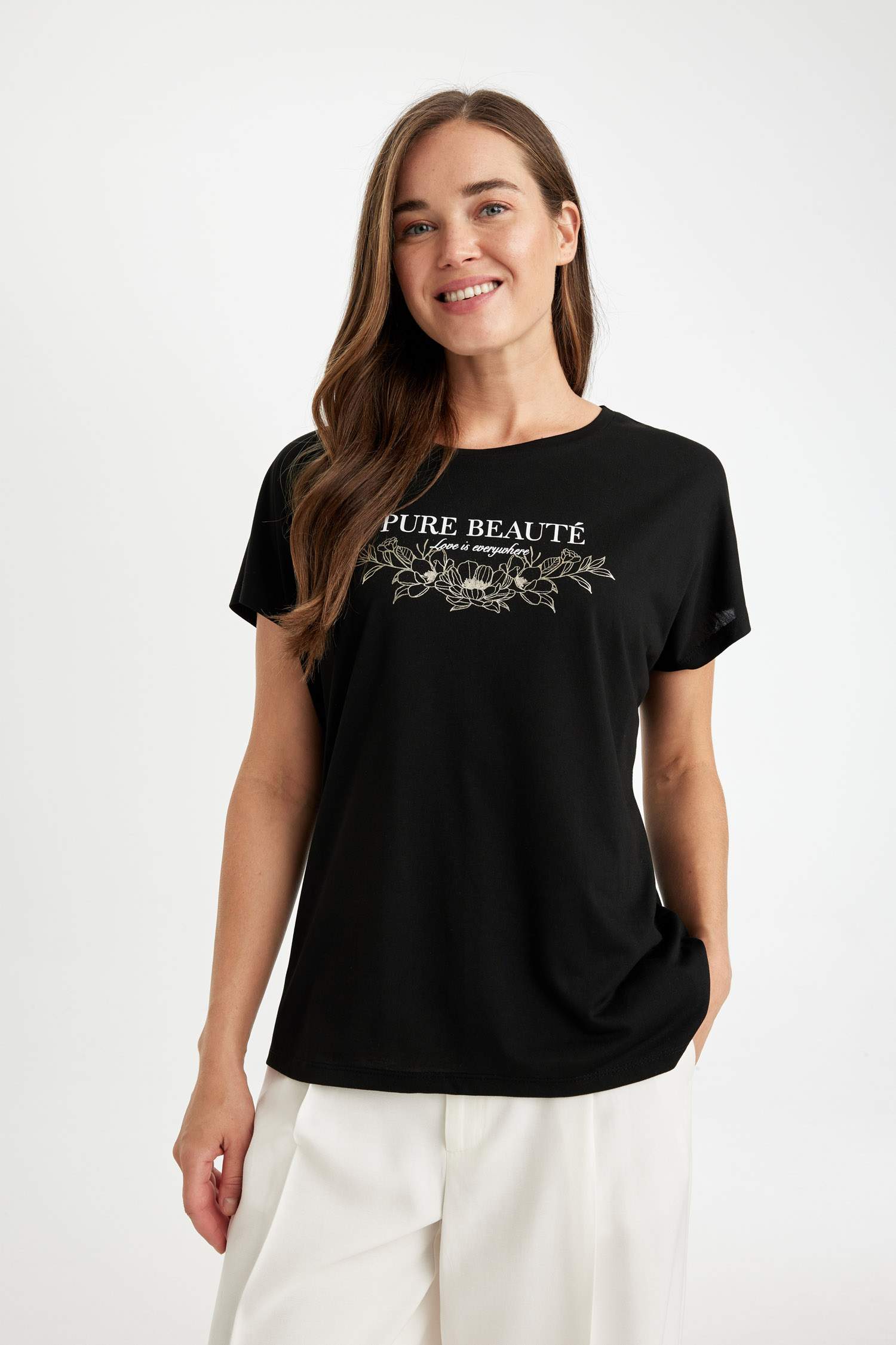 Regular Fit Bisiklet Yaka Parlak Baskılı Kısa Kollu Tişört