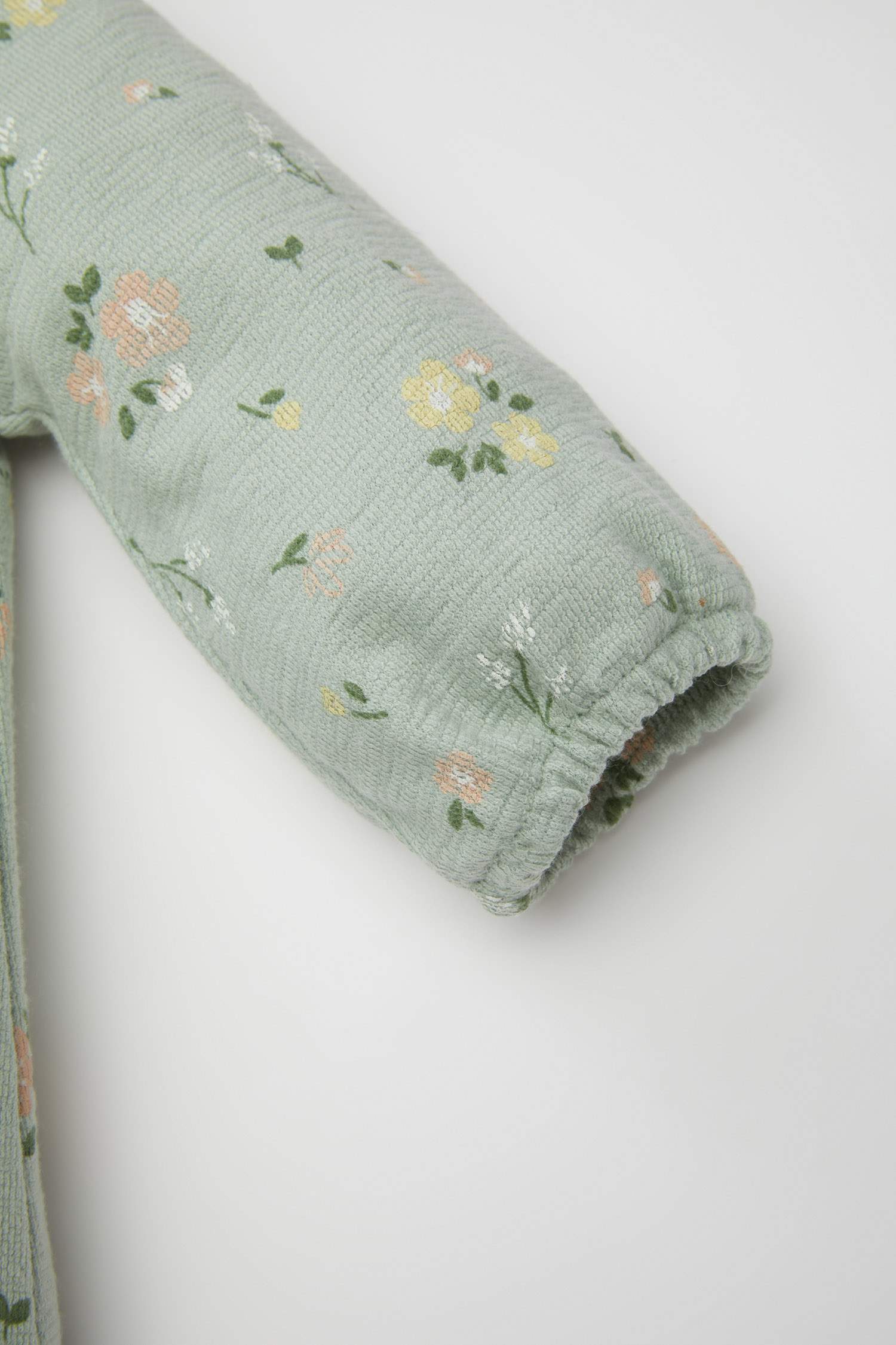 Kız Bebek Yenidoğan Yeşil Düğmeli Çiçek Desenli Uzun Kollu Tulum