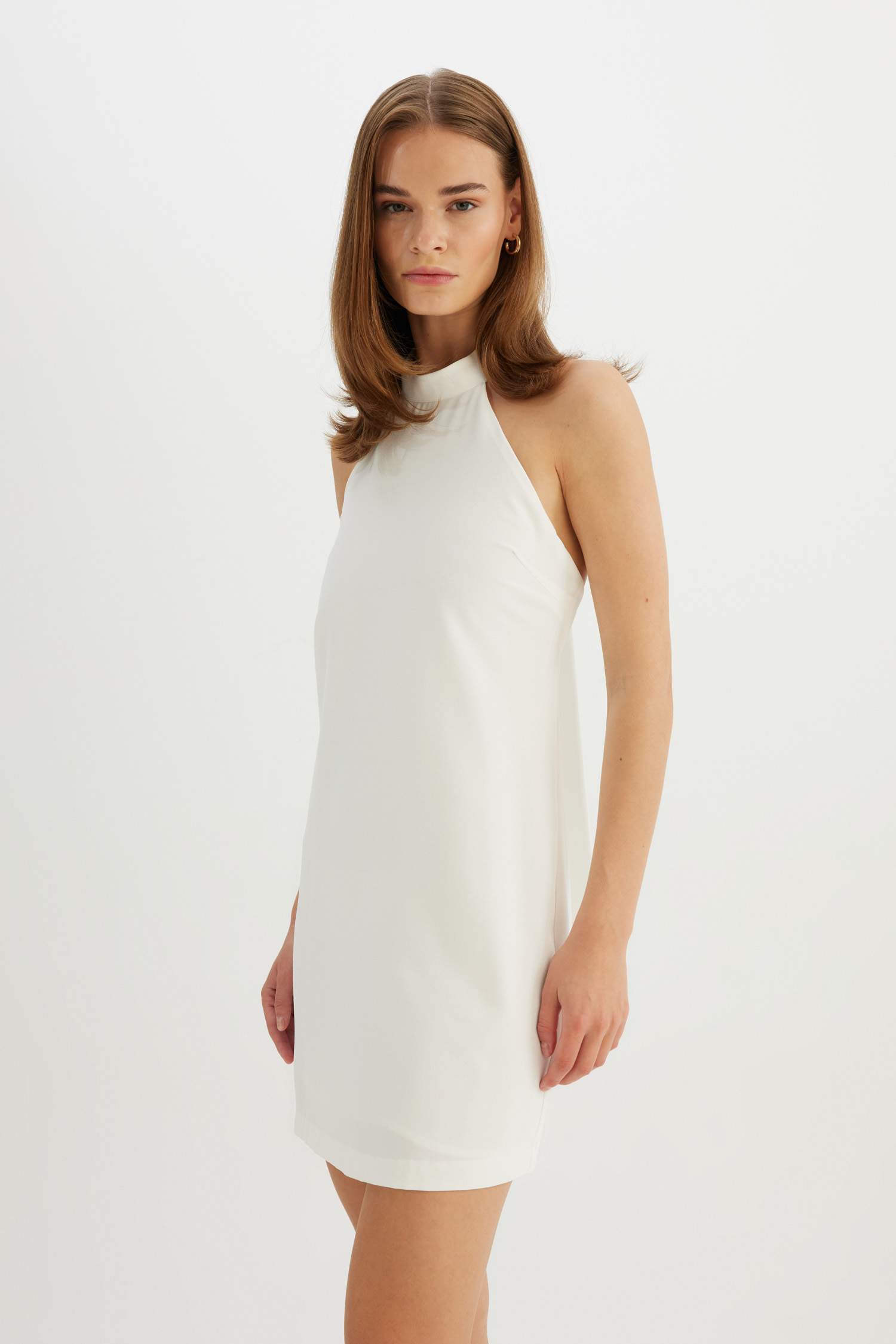 A Kesim Halter Yaka Krep Kolsuz Beyaz Mini Abiye Elbise