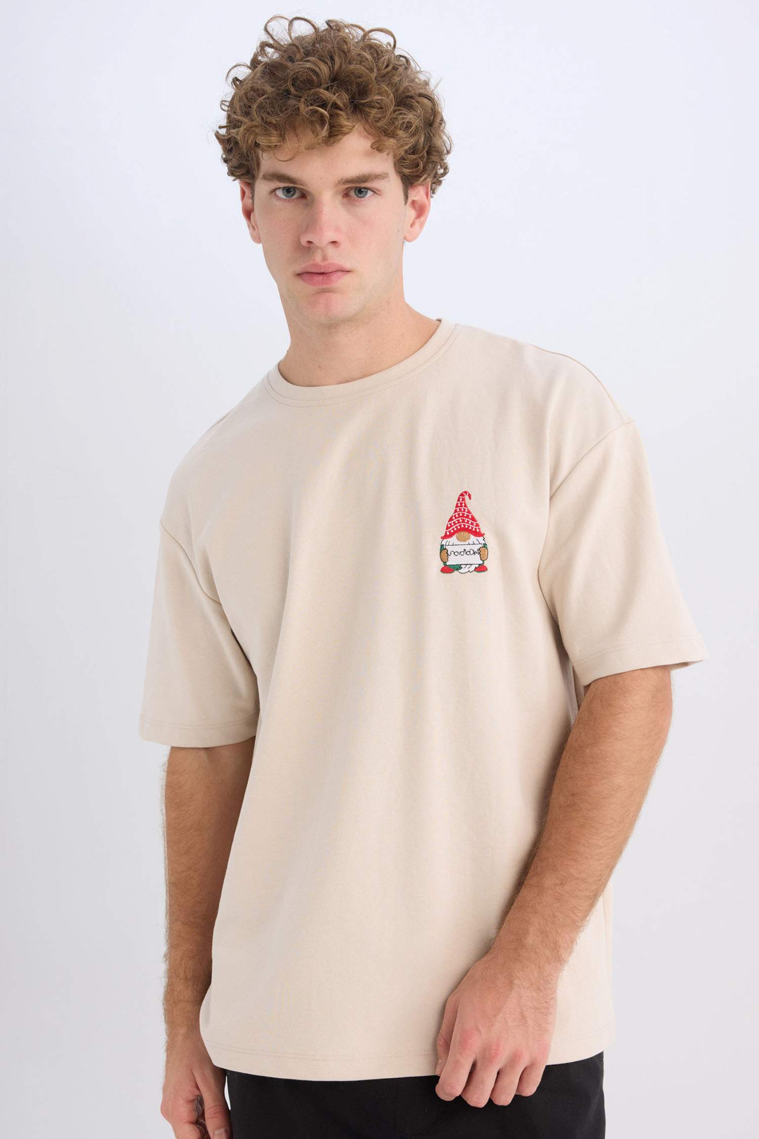 T-shirt à col rond imprimé, coupe boxy et manches courtes