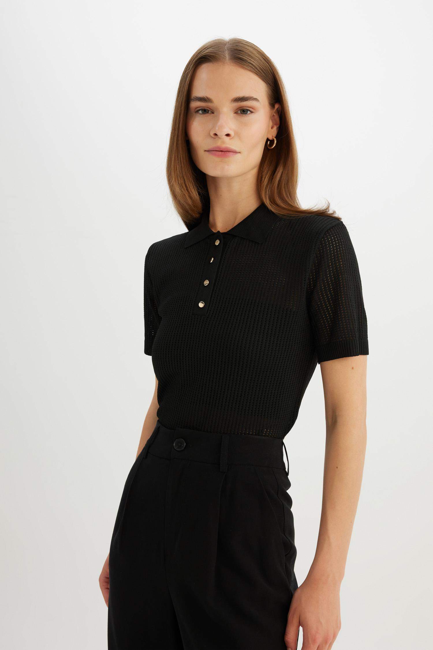 Regular Fit Ajurlu Polo Yaka Kısa Kollu Siyah Triko Kazak