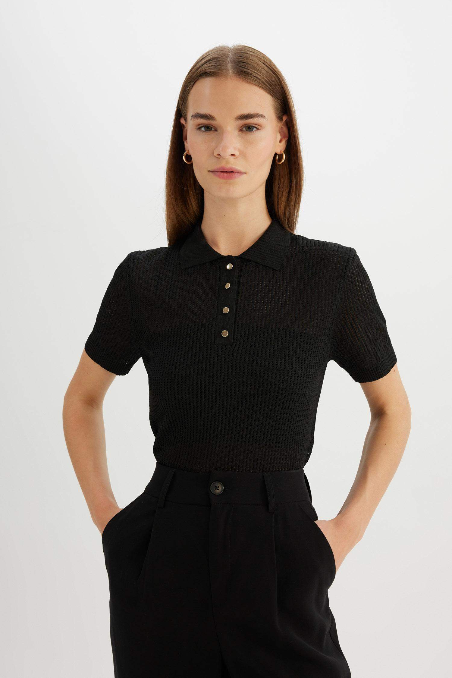 Regular Fit Ajurlu Polo Yaka Kısa Kollu Siyah Triko Kazak