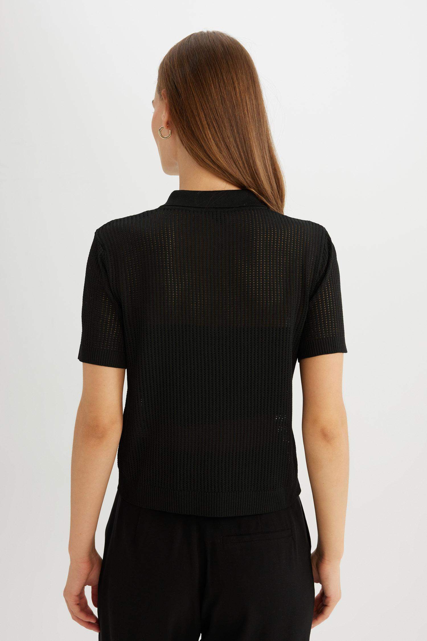 Regular Fit Ajurlu Polo Yaka Kısa Kollu Siyah Triko Kazak