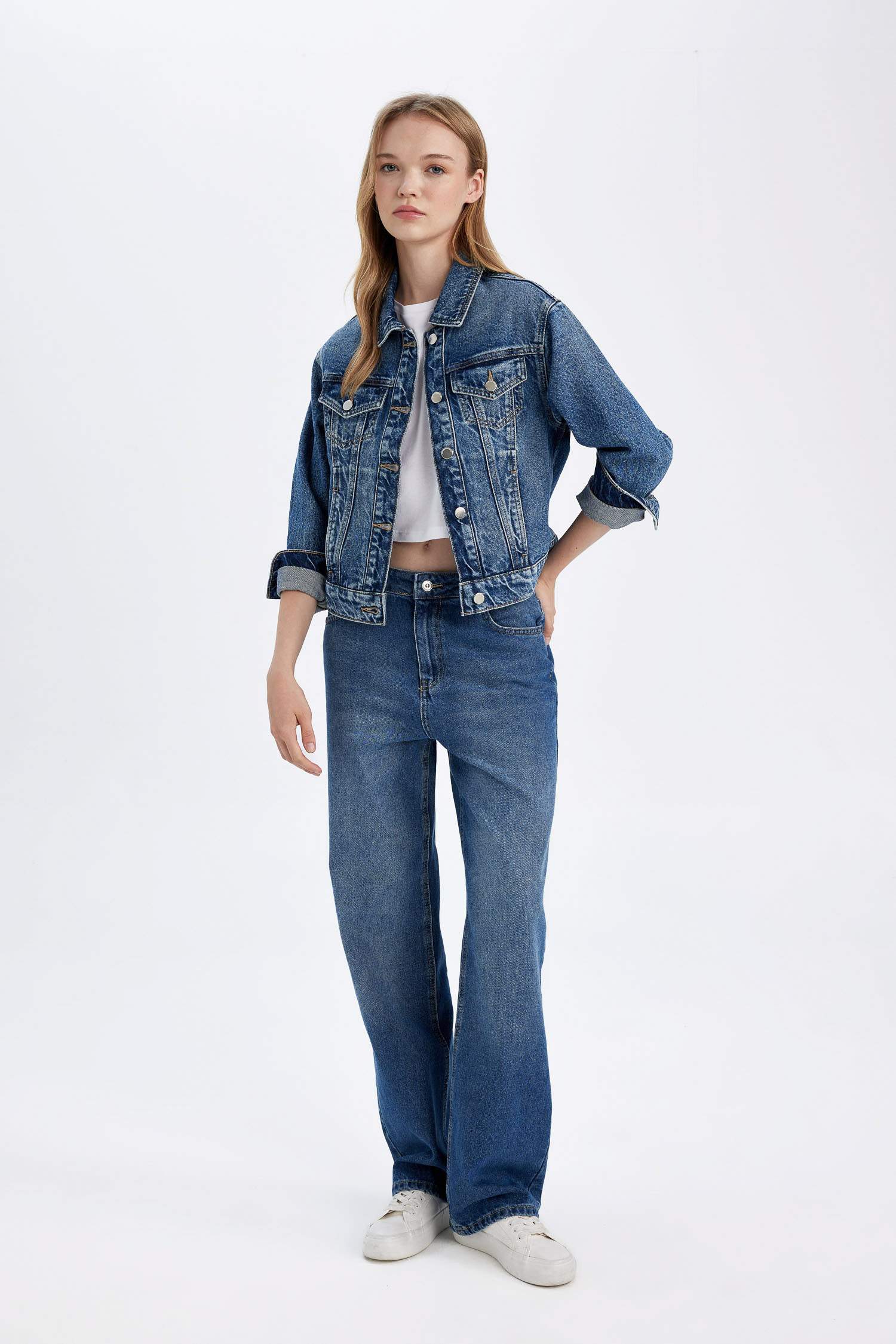 Regular Fit Düğmeli Yıkamalı Denim Ceket