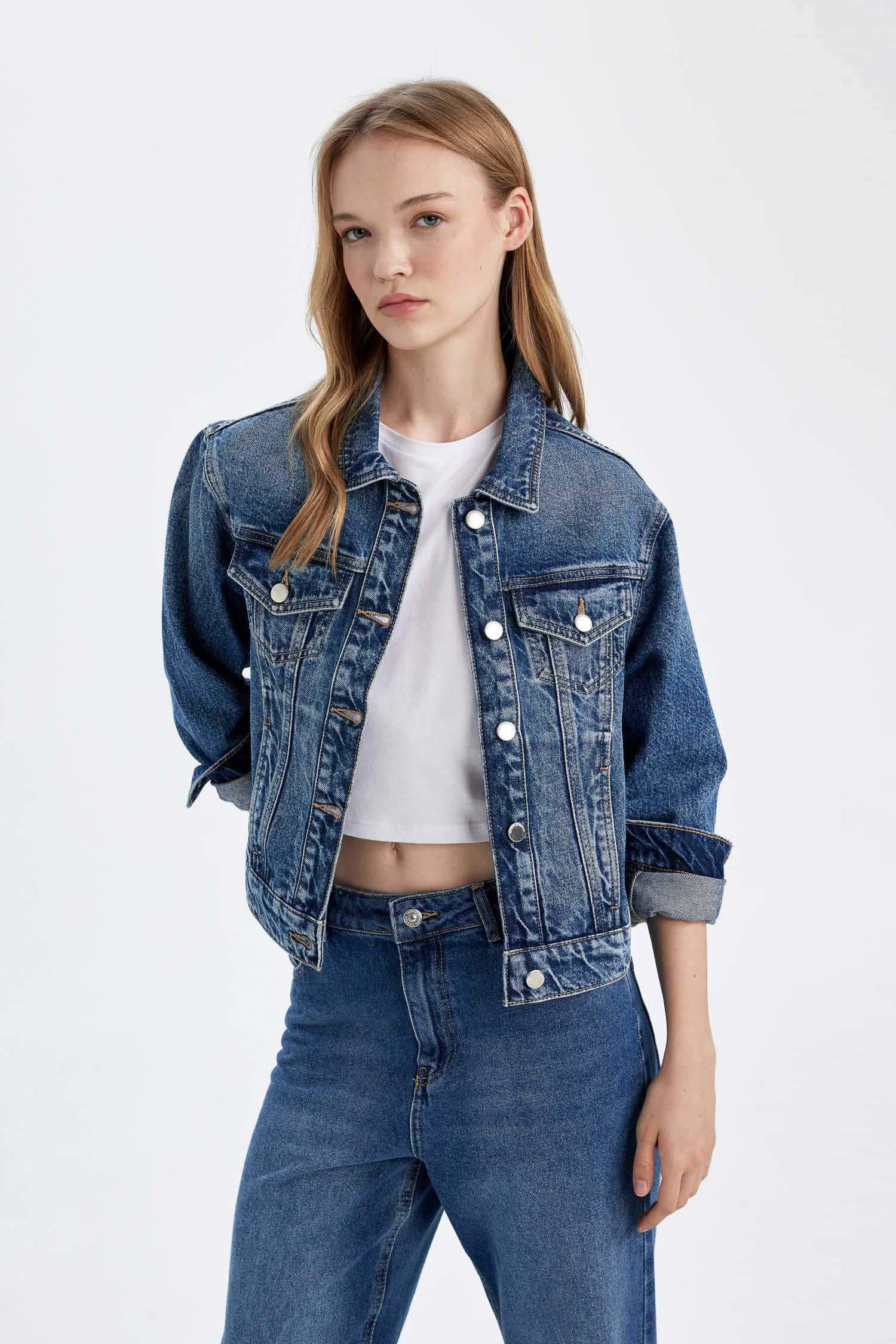 Regular Fit Düğmeli Yıkamalı Denim Ceket