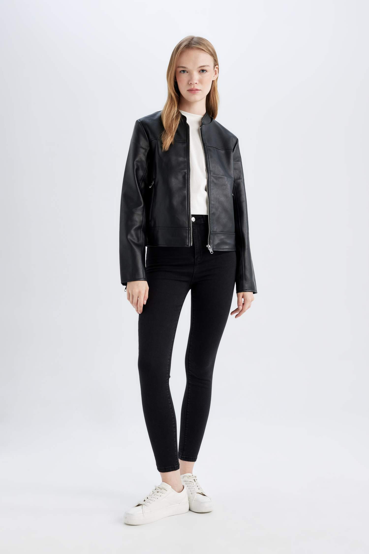 Regular Kalıp Fermuarlı Cepli Siyah Suni Deri Ceket