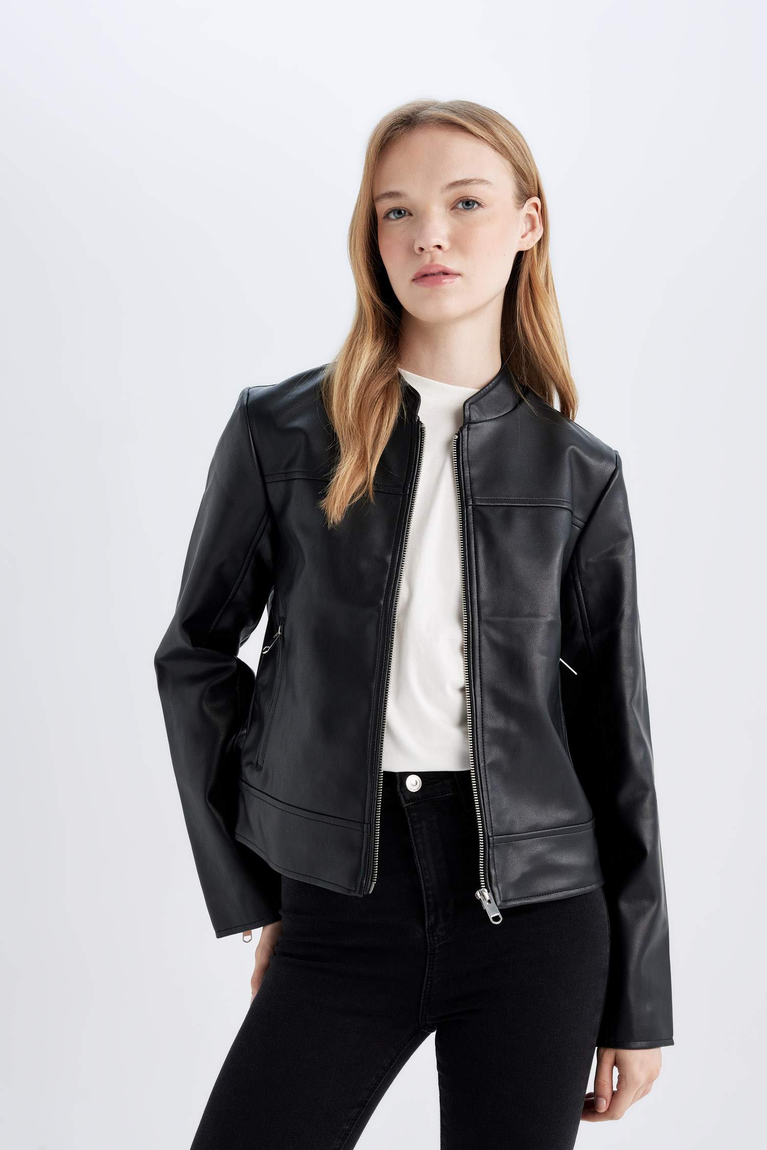 Regular Kalıp Fermuarlı Cepli Siyah Suni Deri Ceket