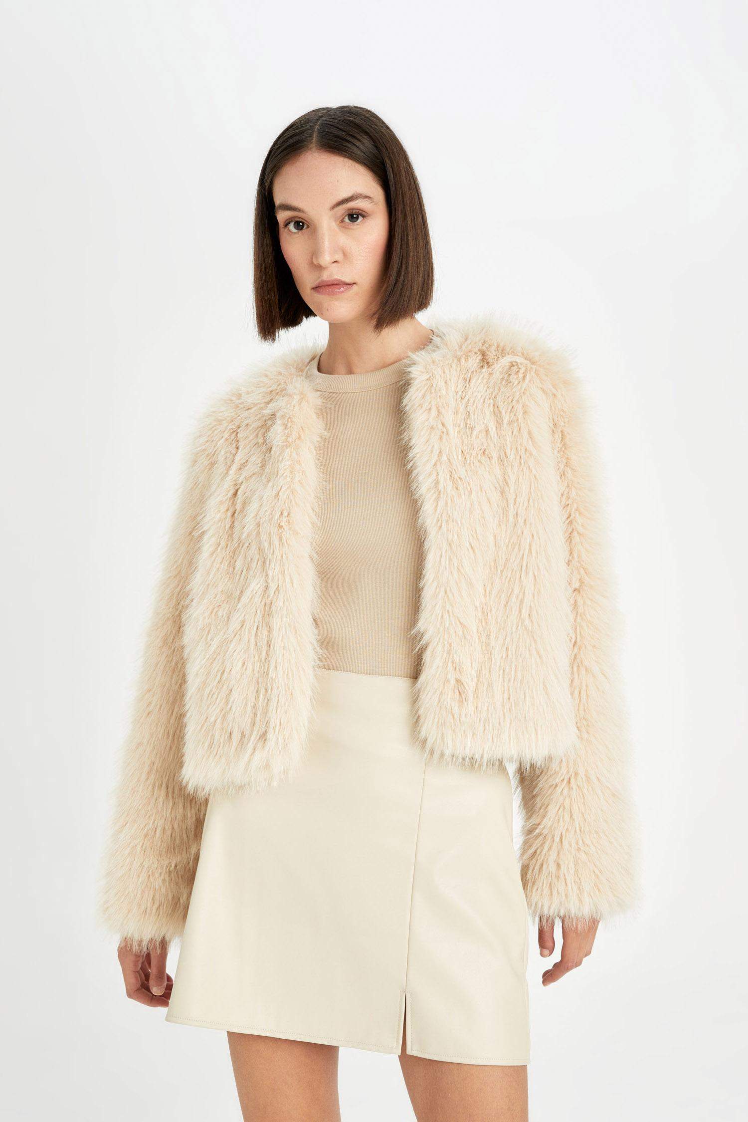 Relax Fit Kısa Suni Kürk Ceket Mont