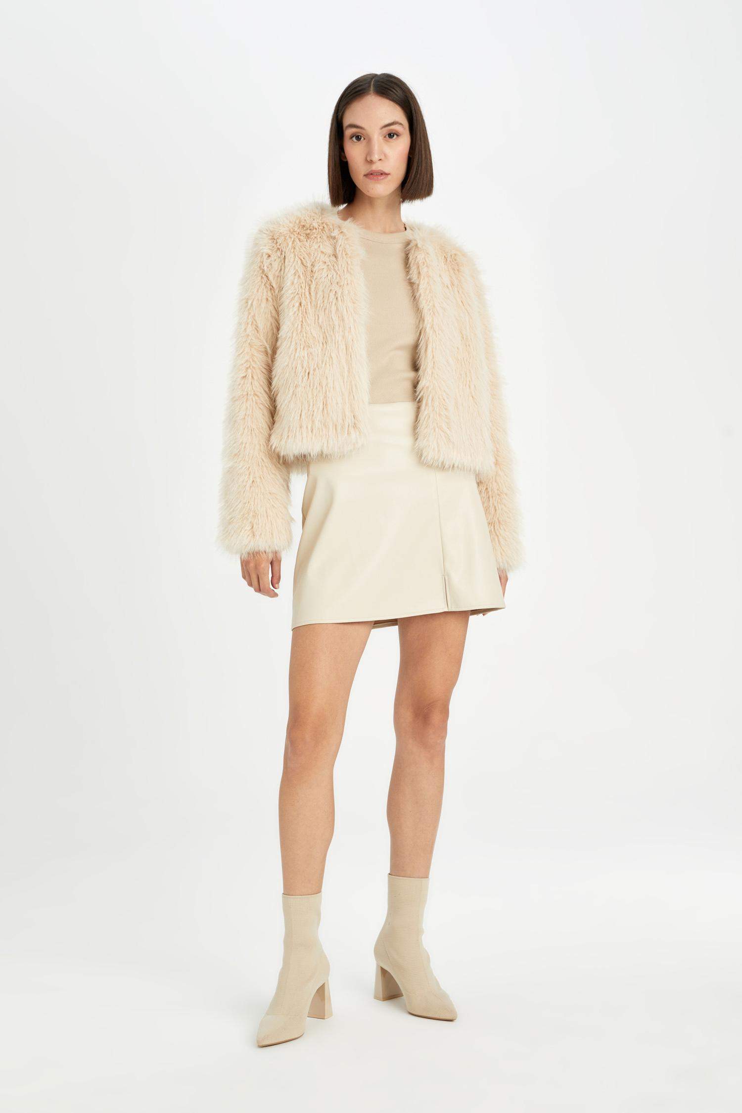 Relax Fit Kısa Suni Kürk Ceket Mont