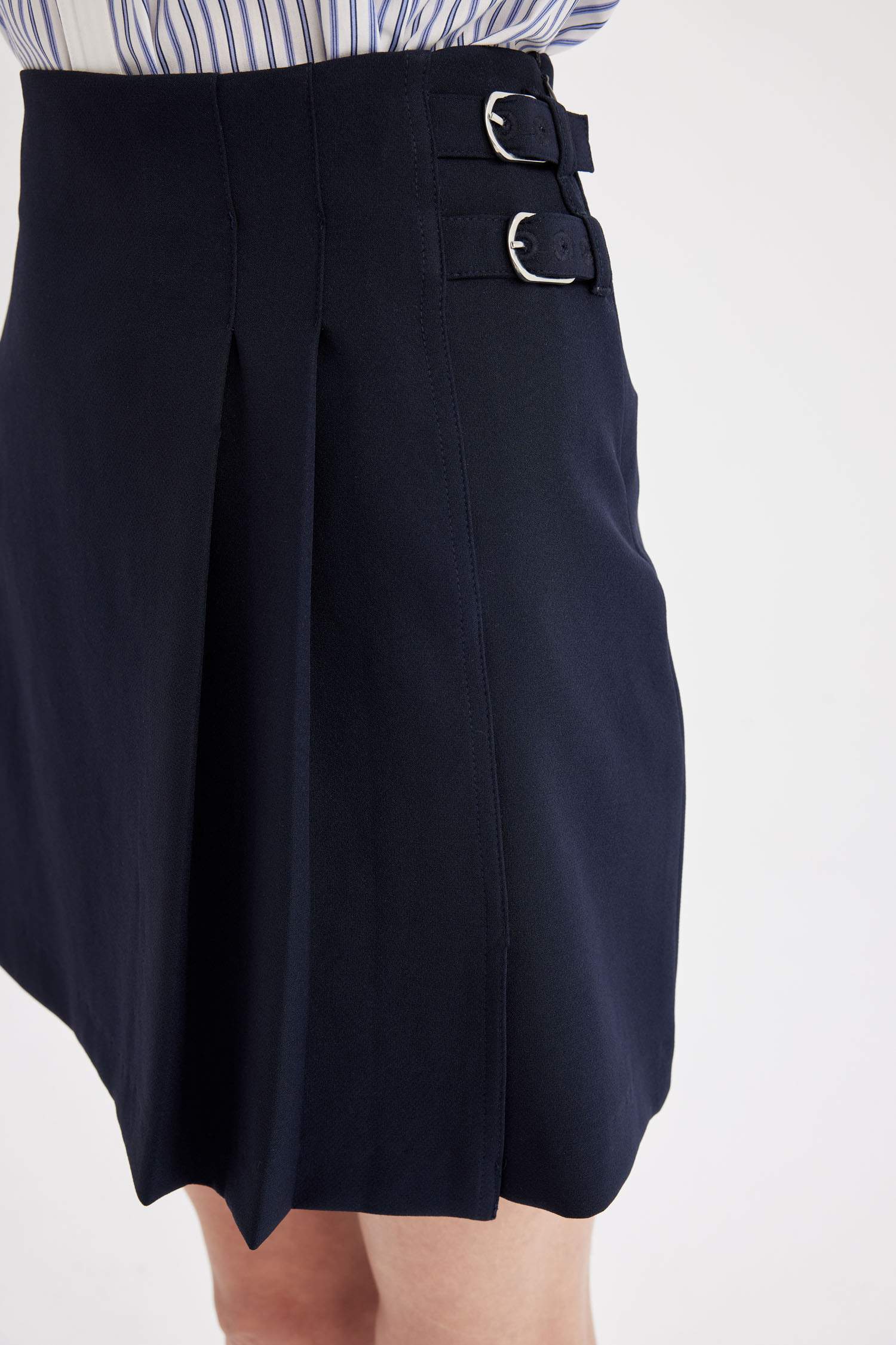 Normal Waist Mini Skirt