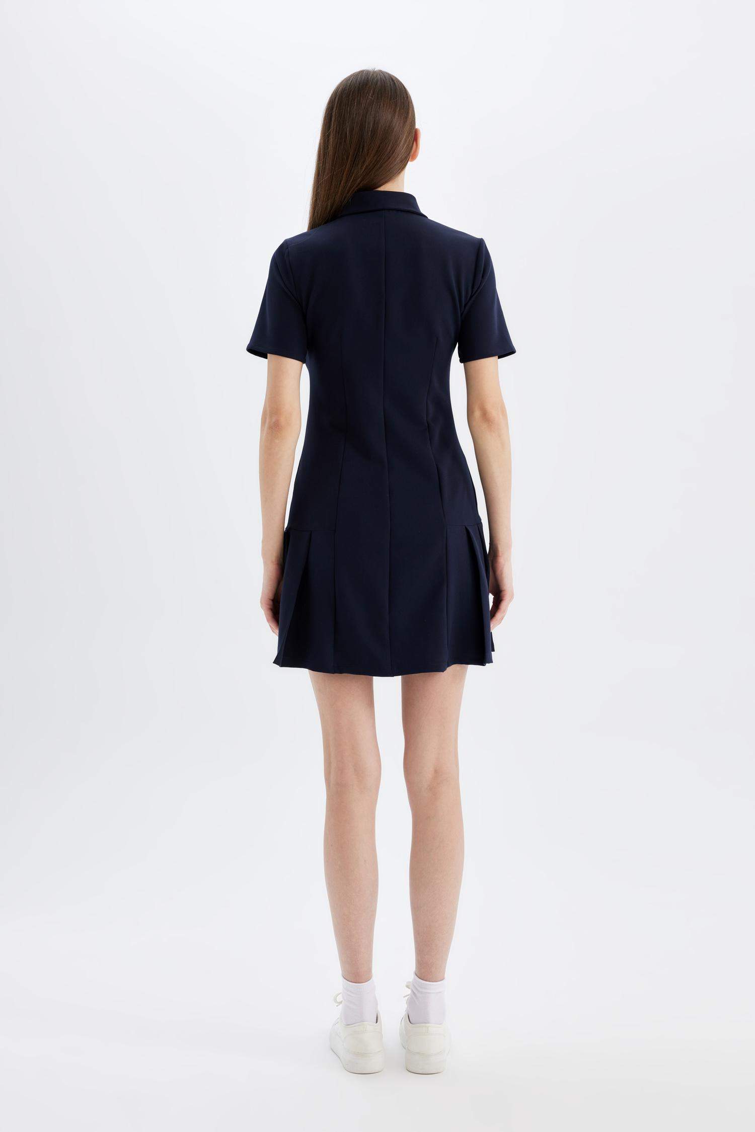 فستان قصير سامبل نص كم برقبة قميص وكسرات