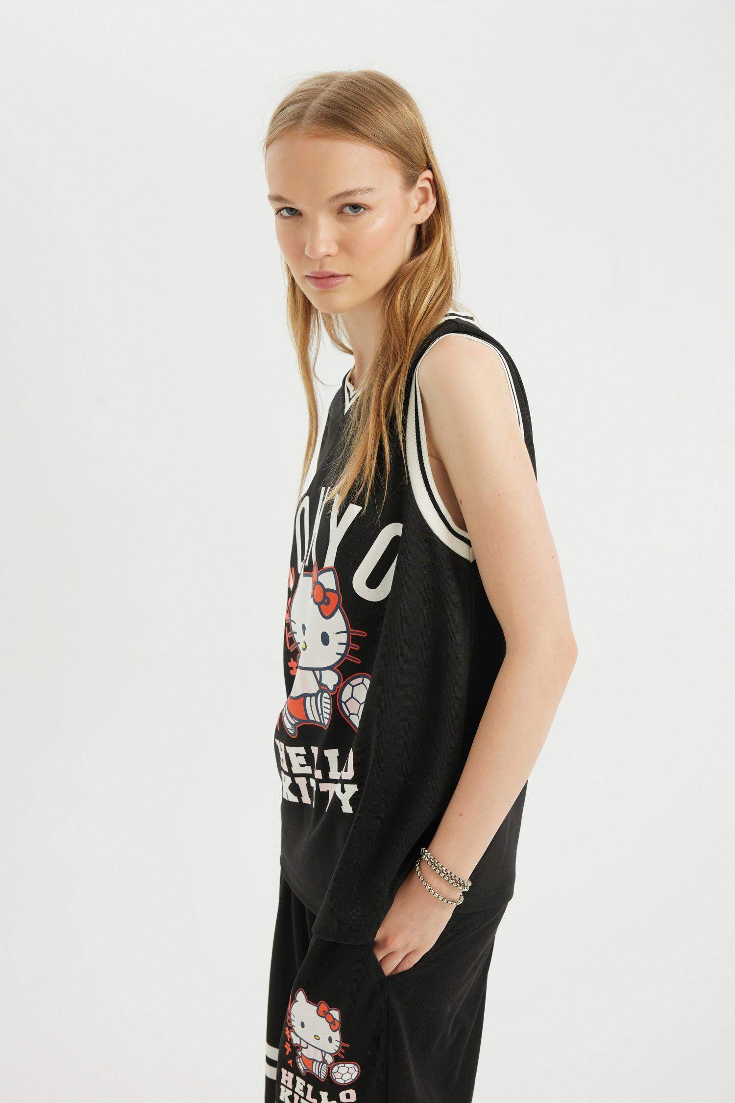 Hello Kitty Oversize Fit V-Neck Printed T-Shirt