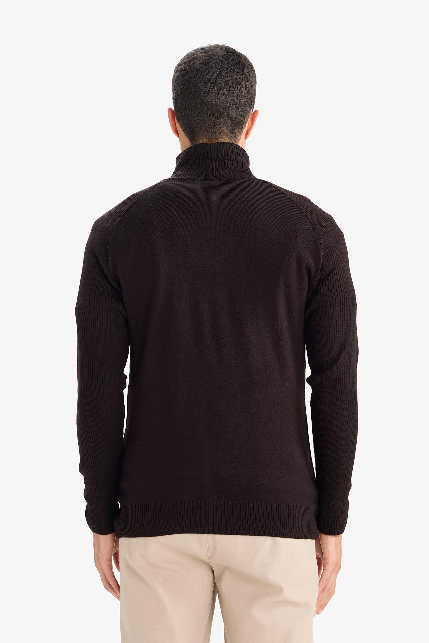 Standard Fit Turtleneck Knitwear Pullover