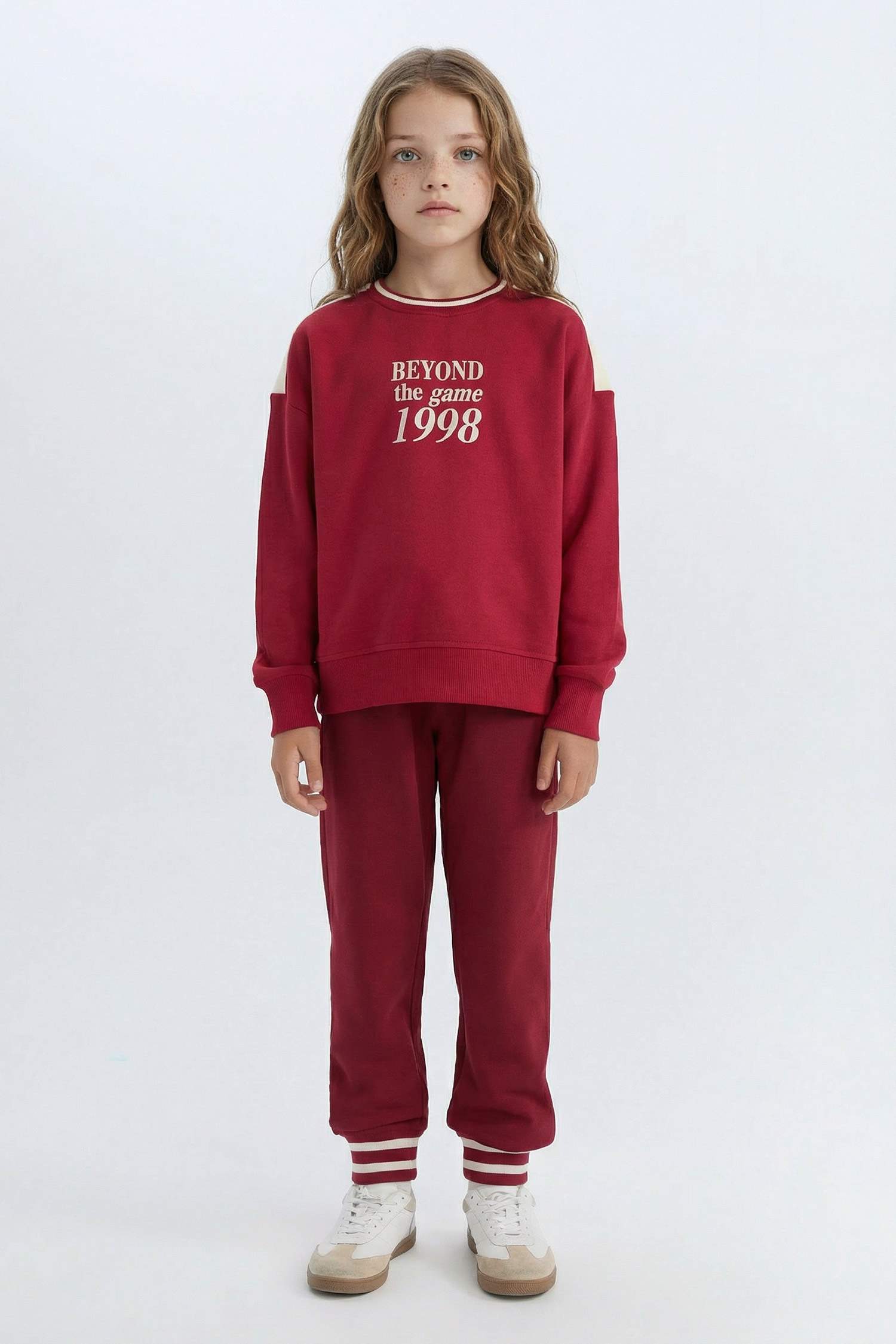 Girl Relax Fit Crew Neck Printed Sweatshirt