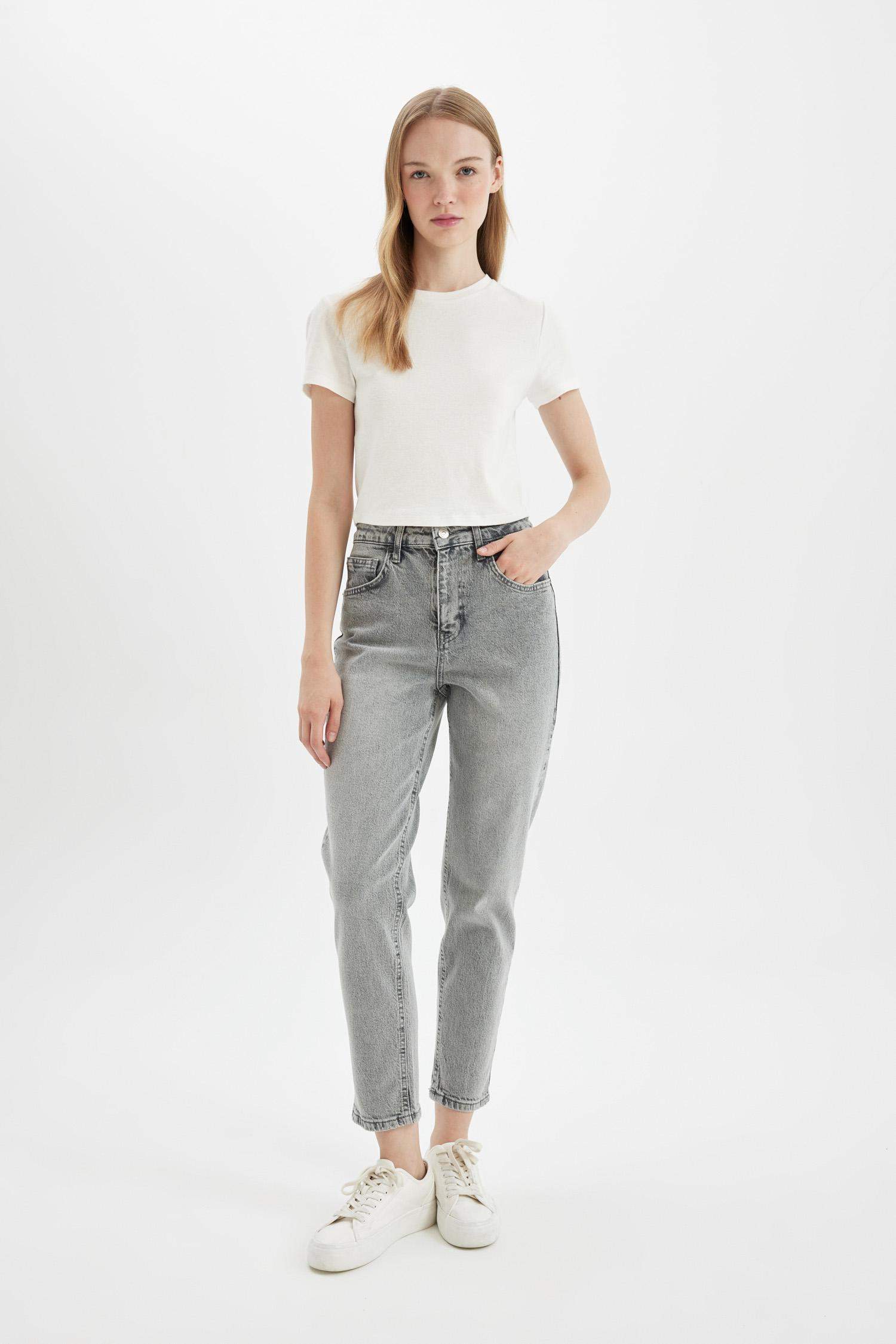 Comfort Mom Fit Relaxed Fit High Waist Ankle Length Washed Jeans