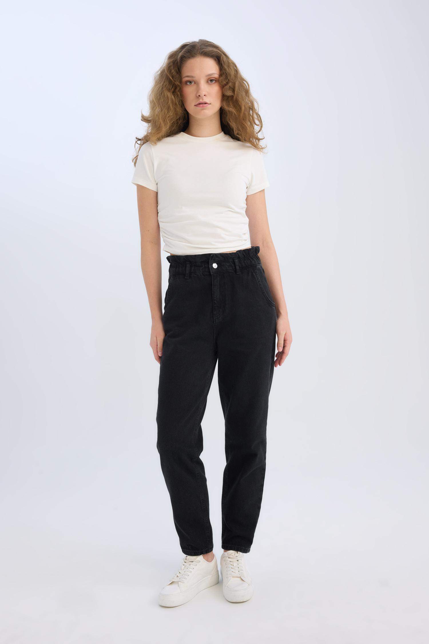 Paperbag Beli Lastikli Kısa Paça Bilek Boy Jean Pantolon