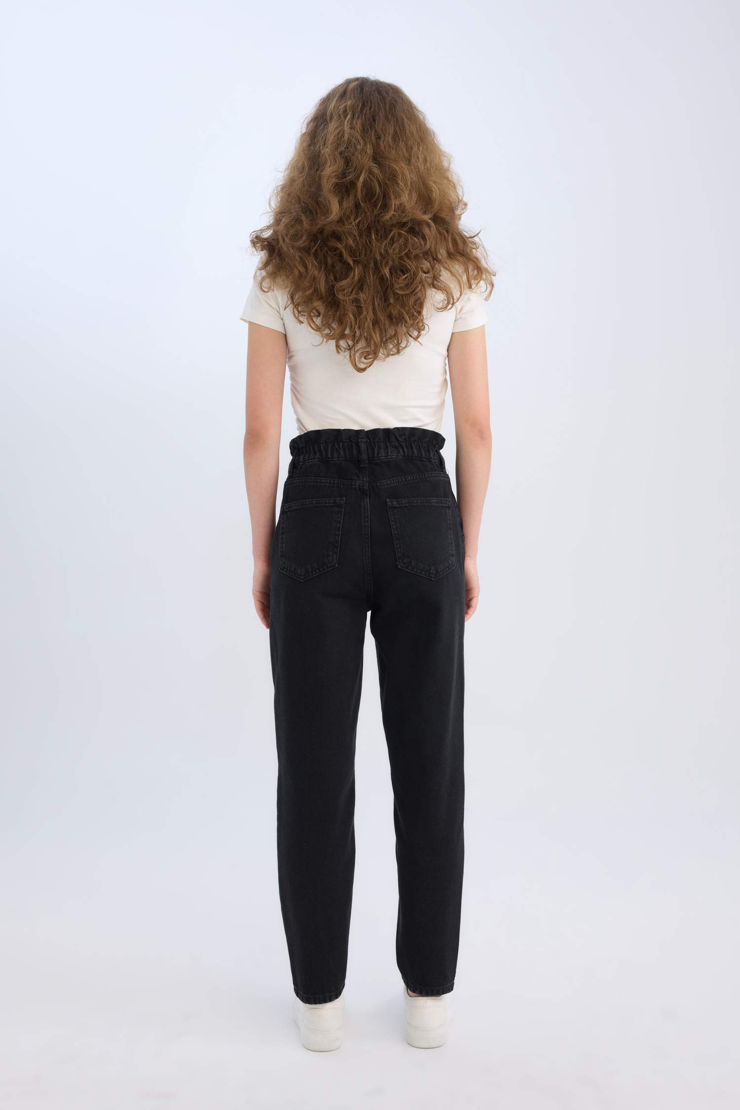 Paperbag Beli Lastikli Kısa Paça Bilek Boy Jean Pantolon