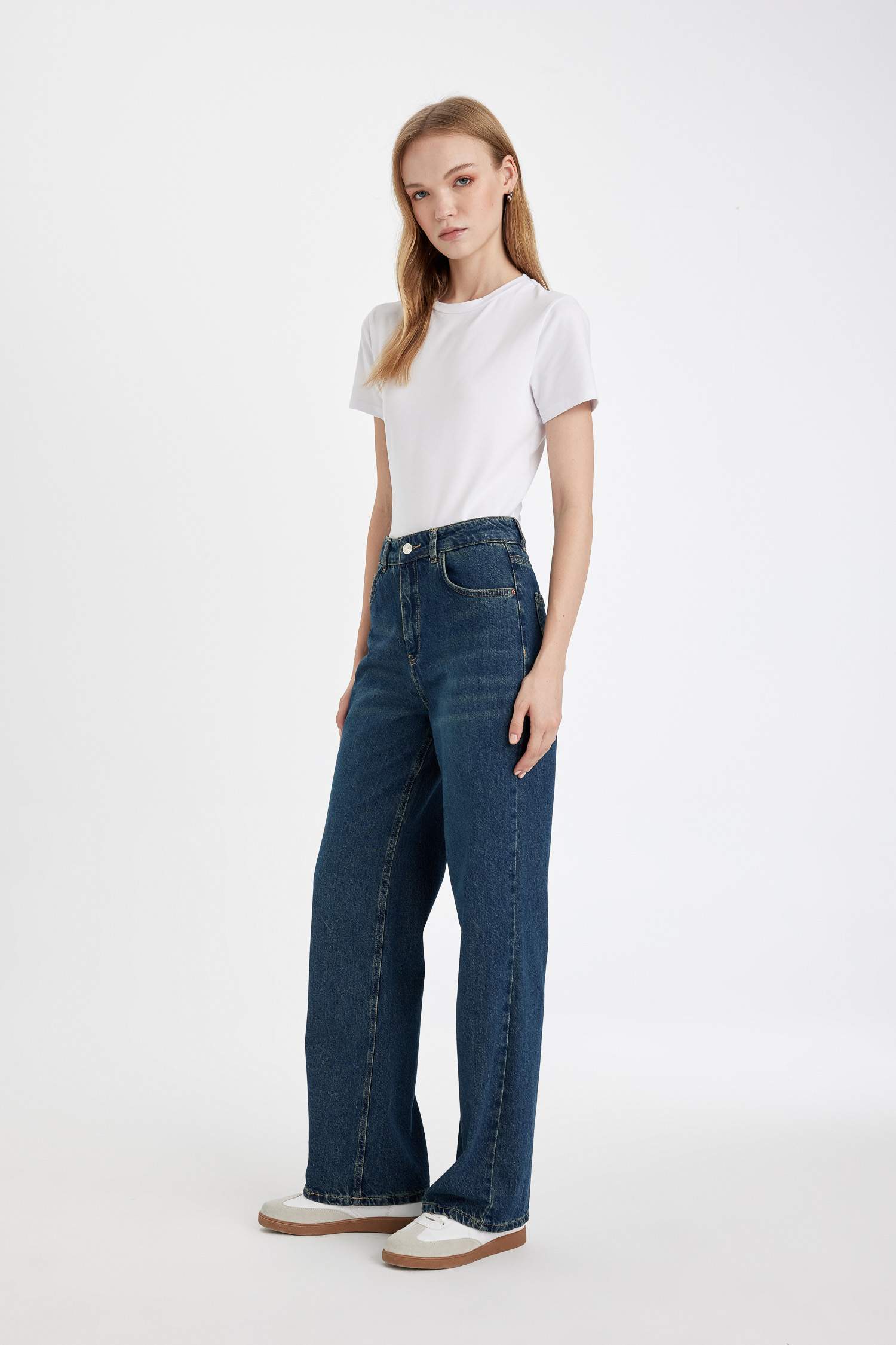 سروال جينز واسع برجل واسع وخصر عالي