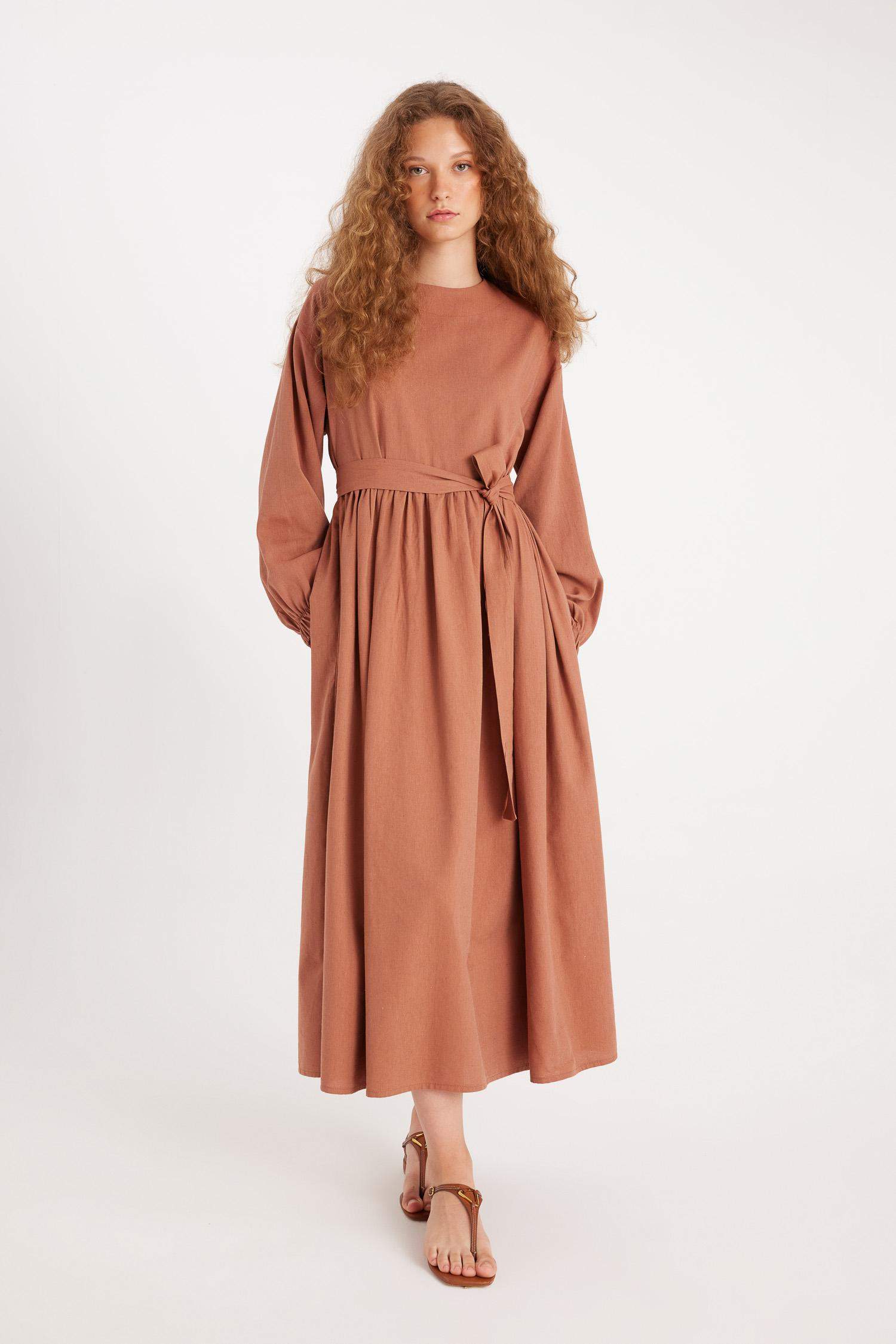 Manuka x DeFacto Bisiklet Yaka Keten Karışımlı Uzun Kollu Maxi Elbise