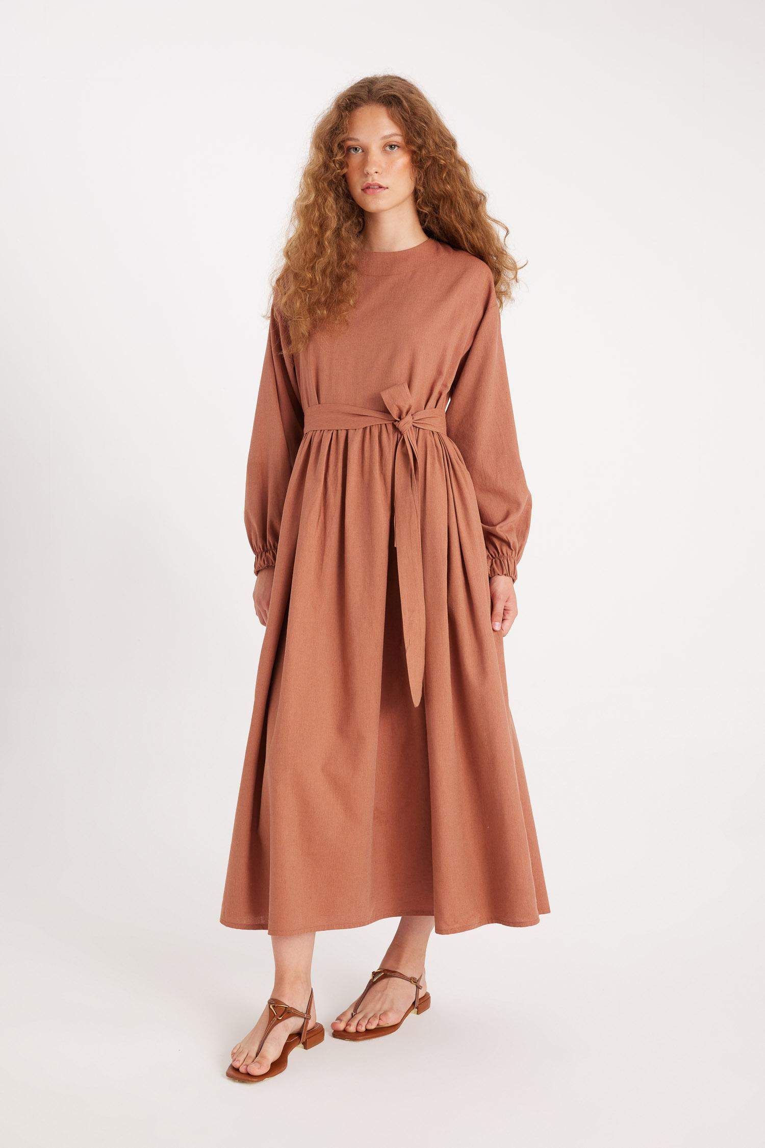 Manuka x DeFacto Bisiklet Yaka Keten Karışımlı Uzun Kollu Maxi Elbise